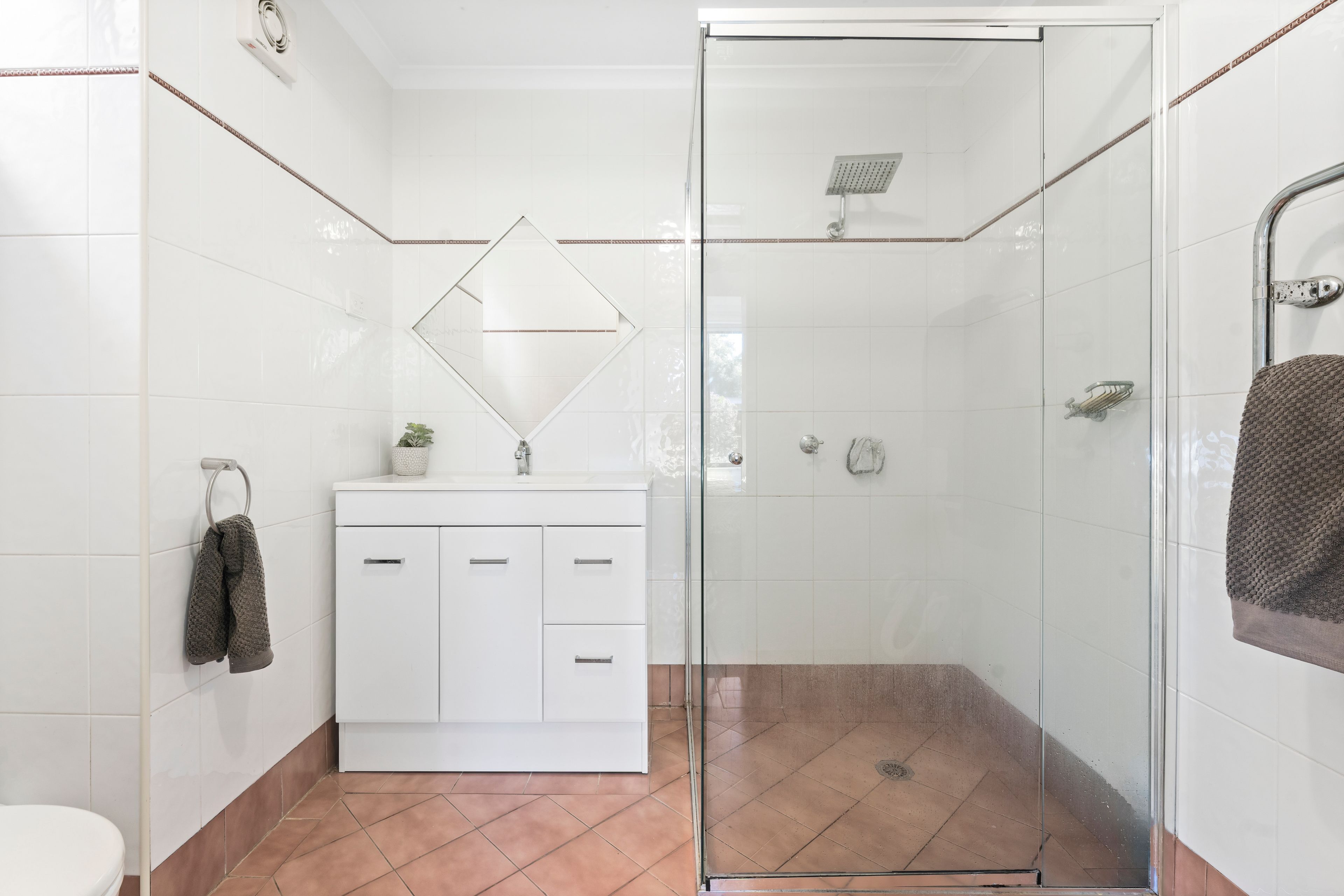 11 Haig Street — photo 12 of 23