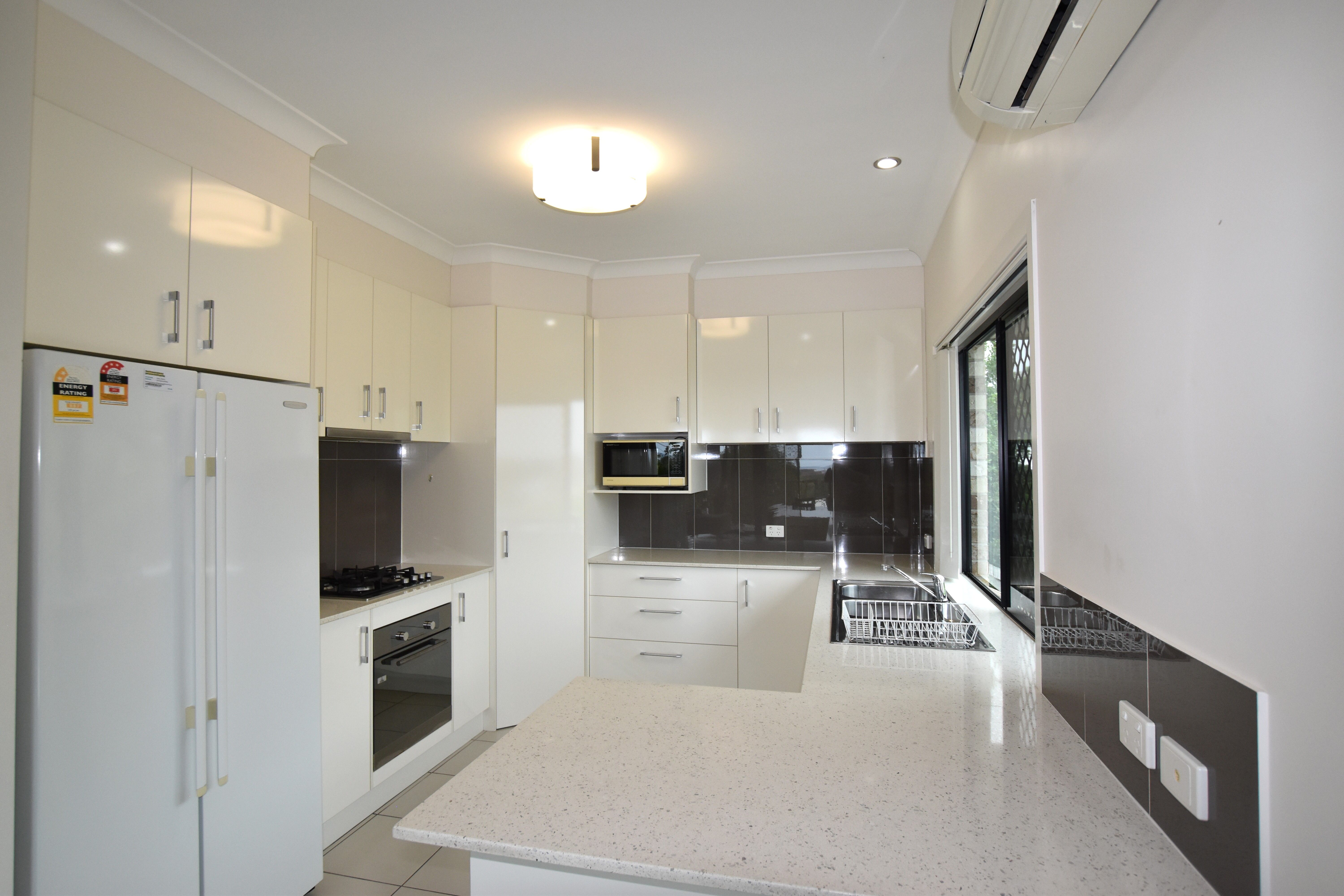 2/5 Worthington Street — photo 16 of 30
