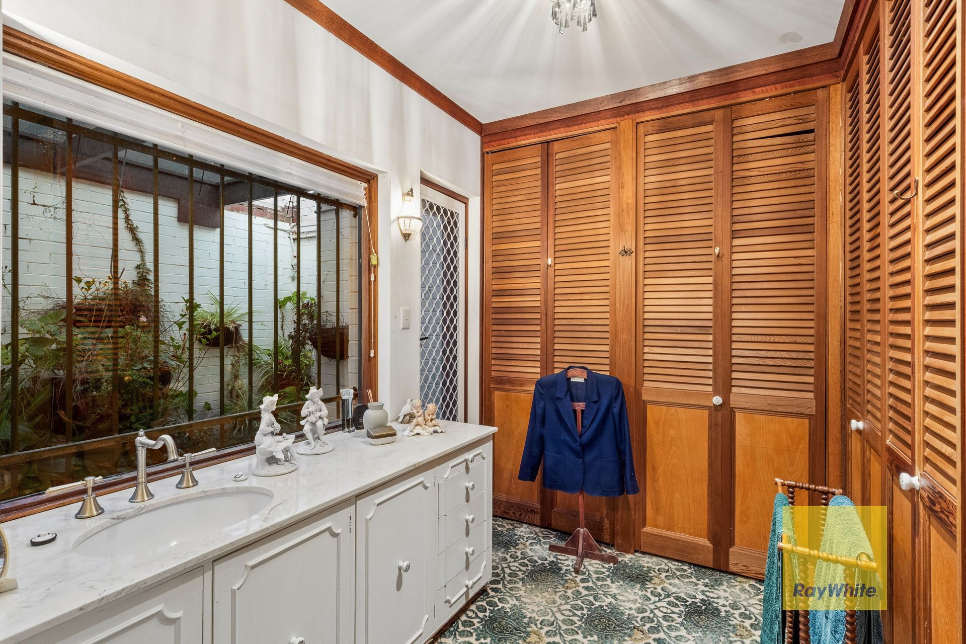 7 Faye Crescent — photo 19 of 30