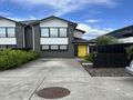 Spatiouse 2 bedrooms with 1.5 bathrooms - Hobsonville