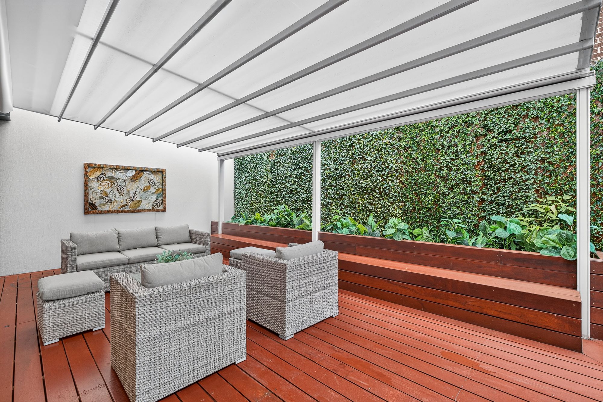 28 Waratah Avenue — photo 15 of 17