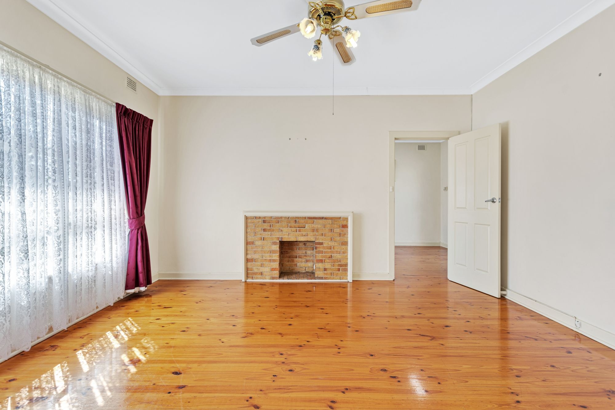 9 Richardson Avenue, Findon, SA 5023