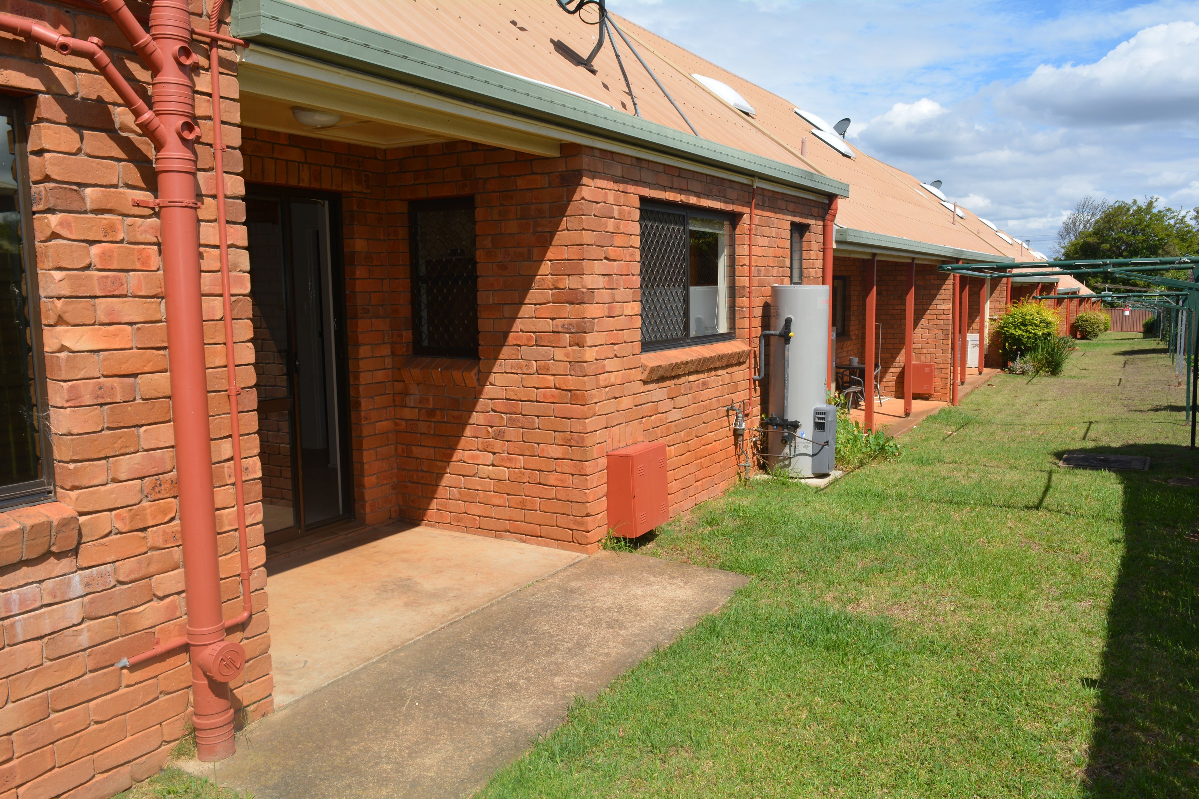 11/367 Margaret Street, Newtown, QLD 4350