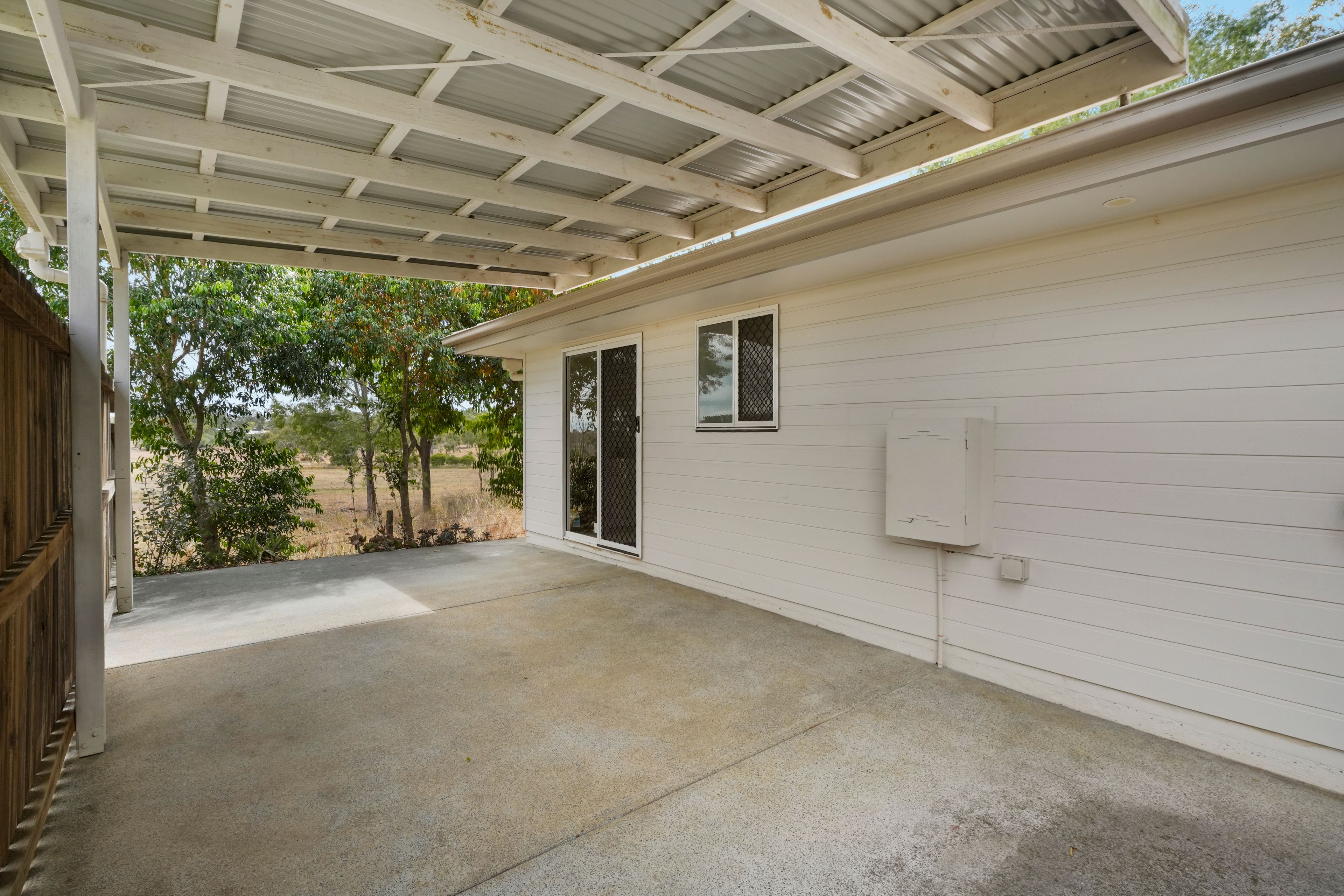 5936 Mount Lindesay Highway — photo 14 of 30