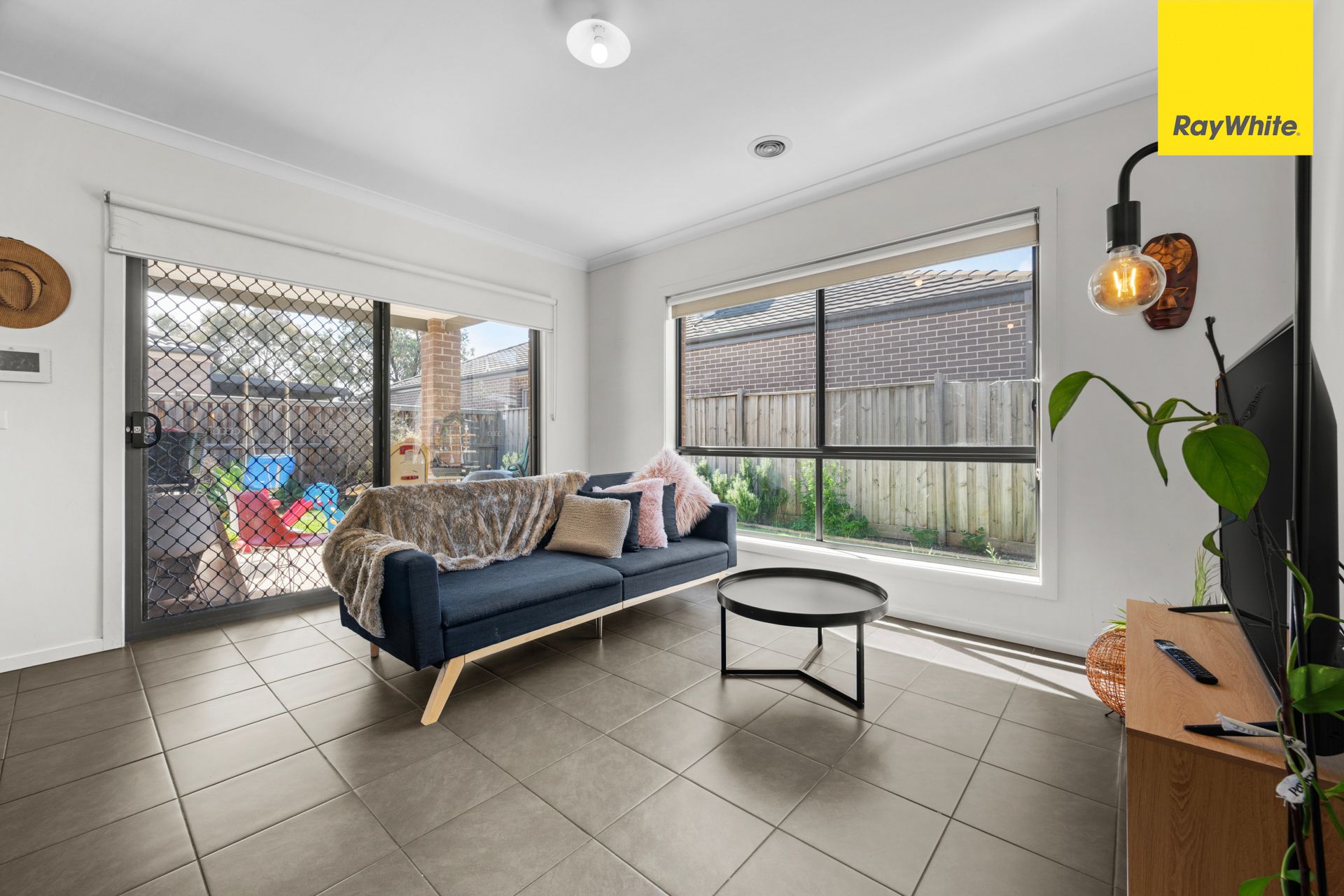 2 Bunda Place — photo 15 of 21