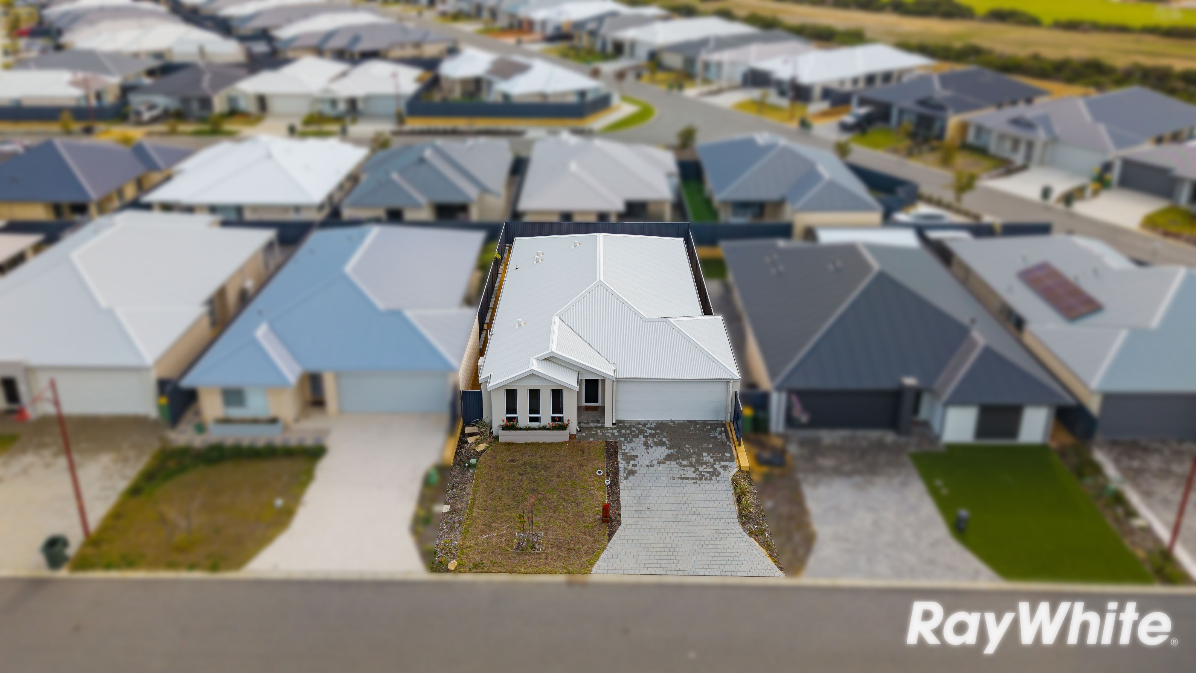 10 Pennina Grove — photo 16 of 17