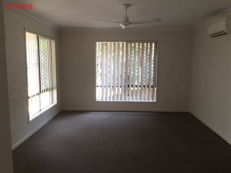 Flinders View, QLD 4305