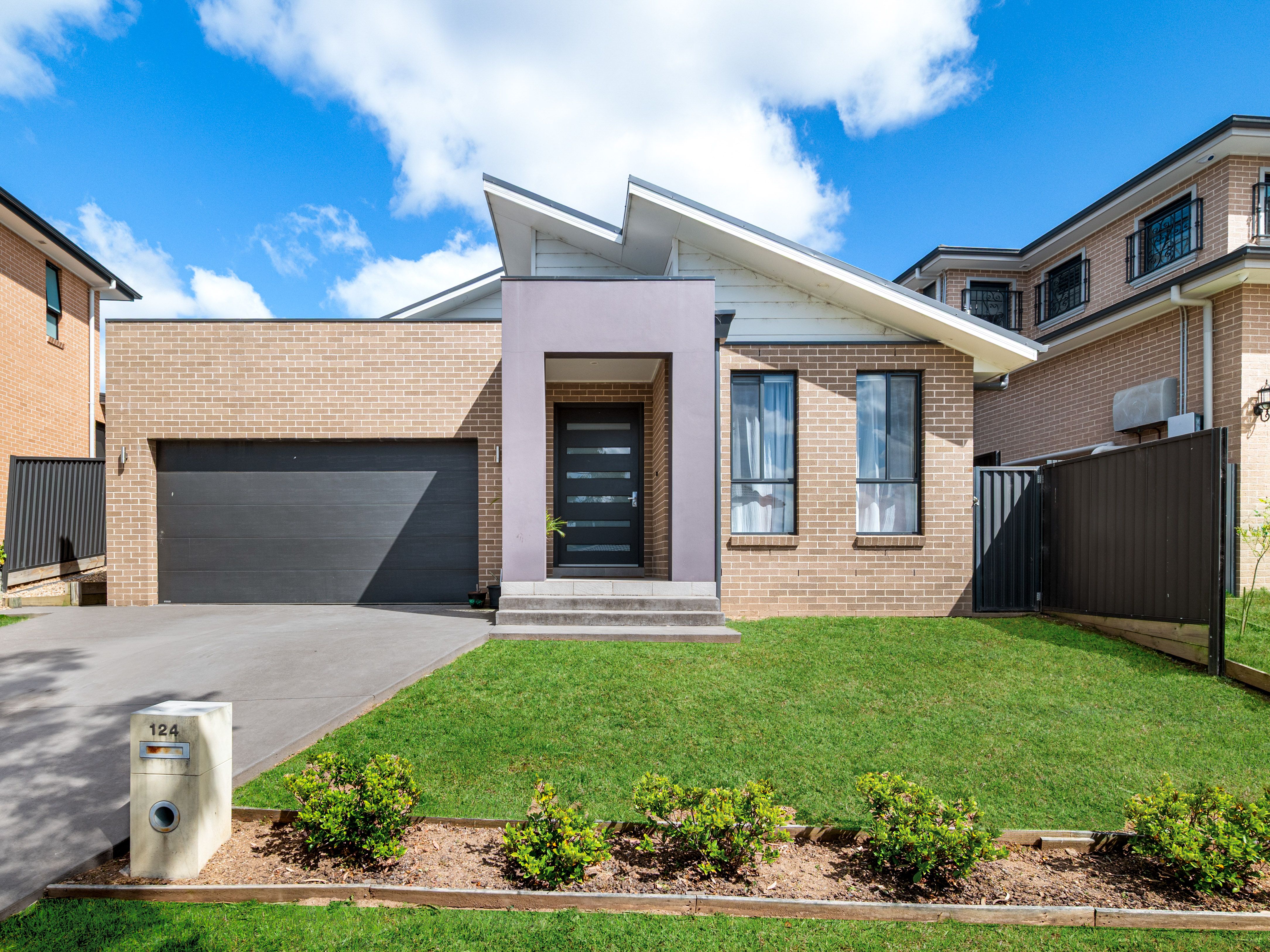 124 & 124a University Drive , Campbelltown NSW 2560