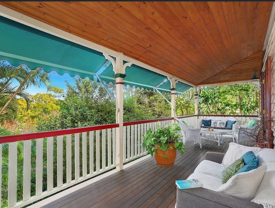 4 Saunders Street, Indooroopilly, QLD 4068