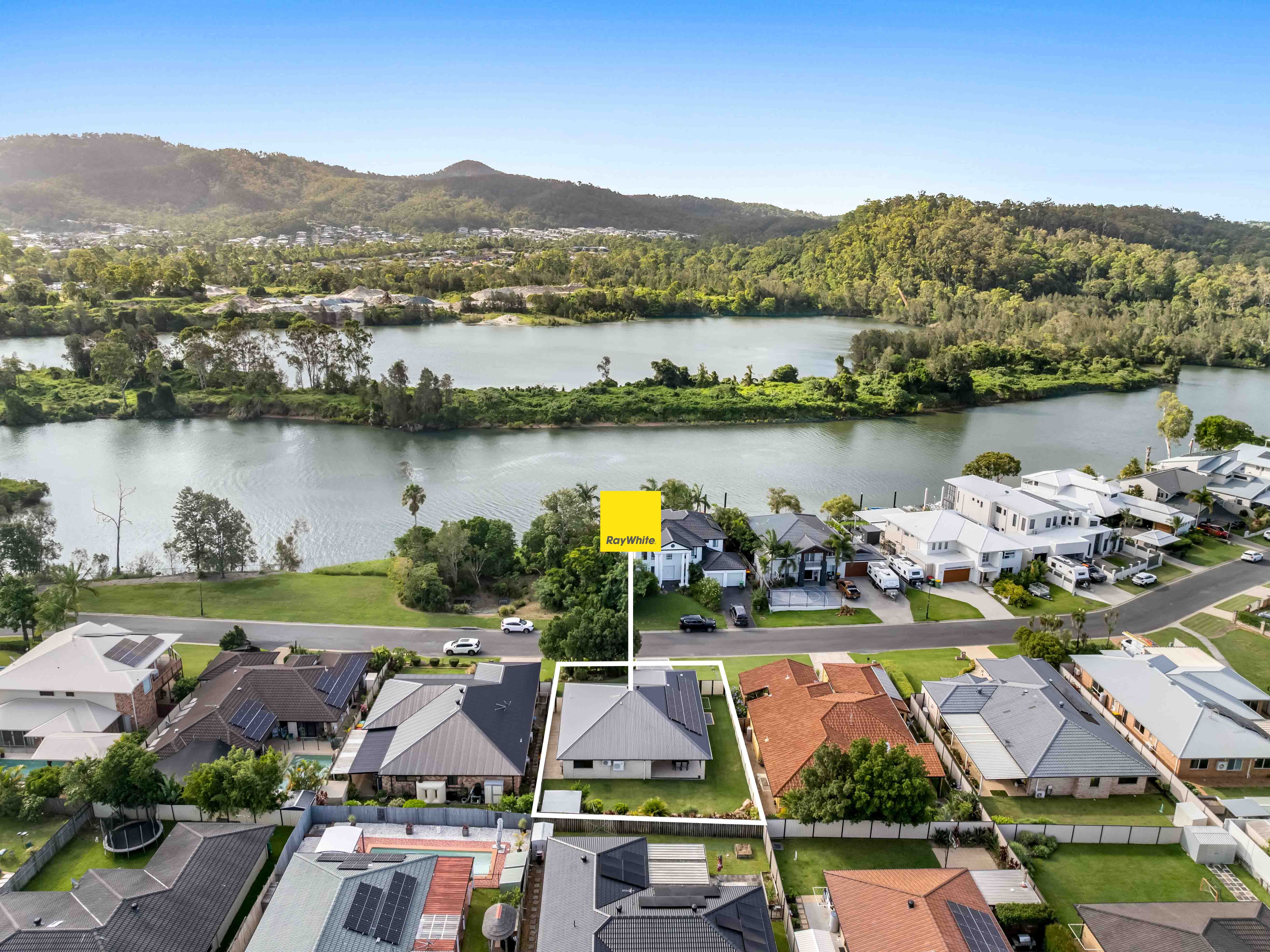 46 Graywillow Boulevard, Oxenford, QLD 4210