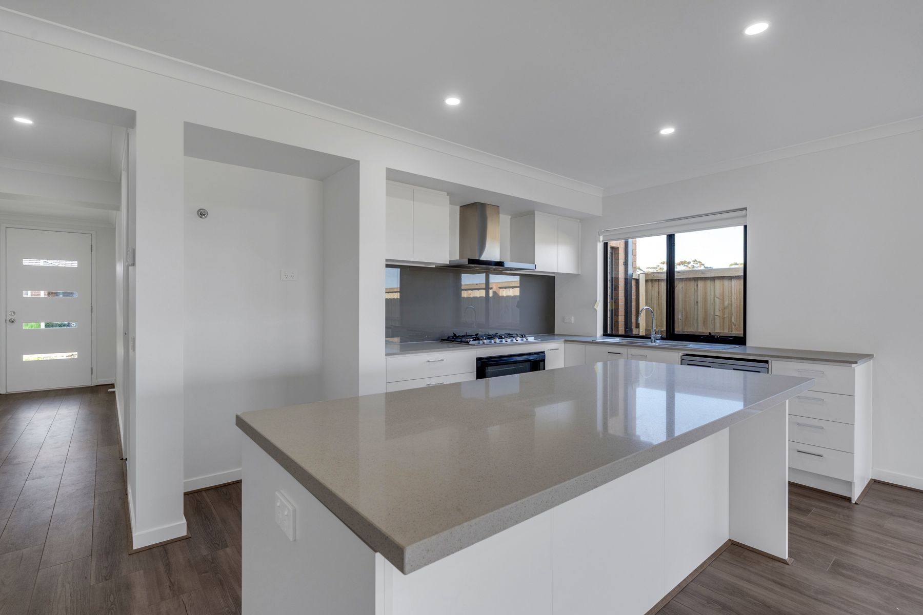 12 Aviemore Street — photo 2 of 21