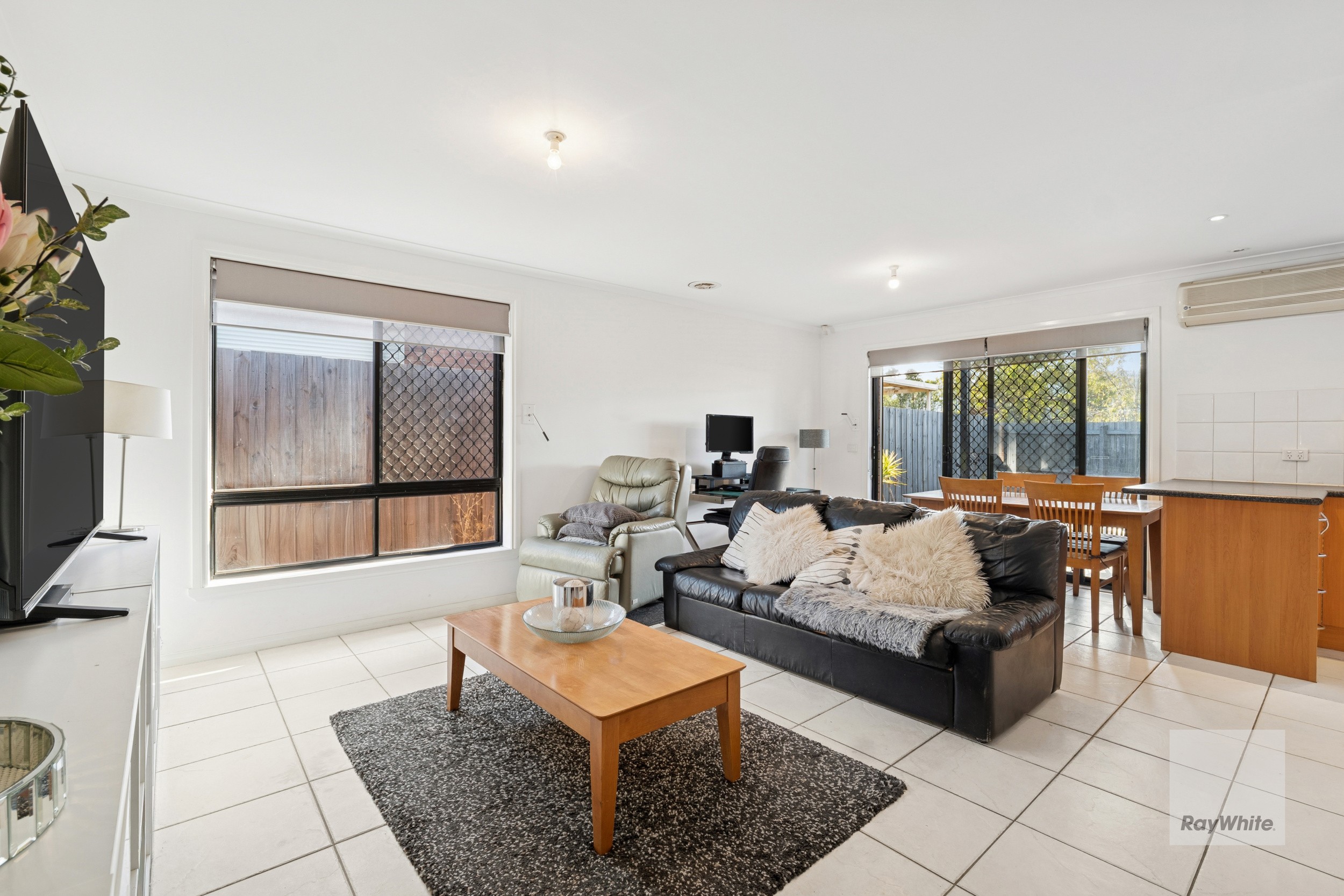 8/21 Patonga Drive, Delahey, VIC 3037