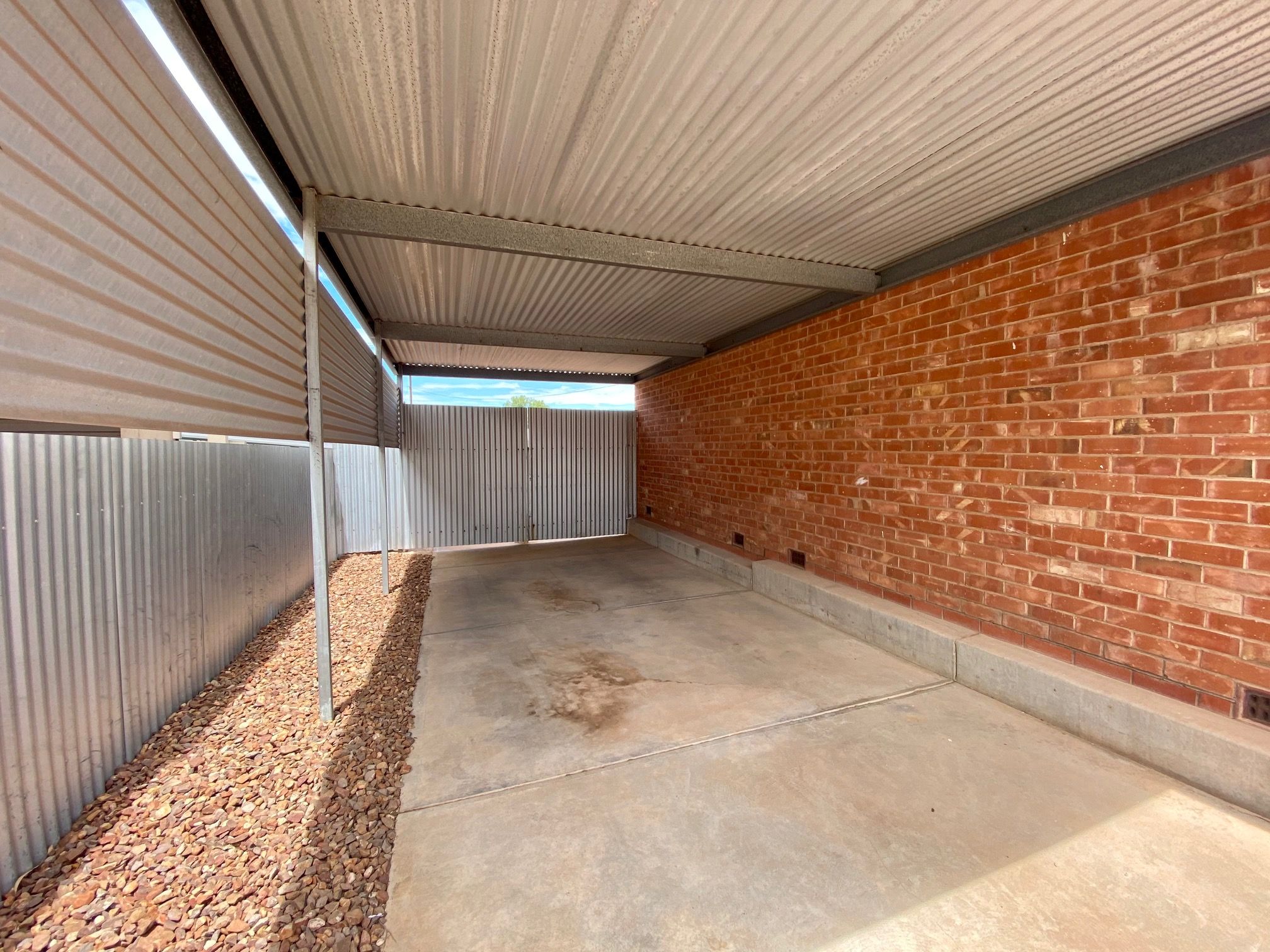 13 Cowled Street — photo 16 of 16