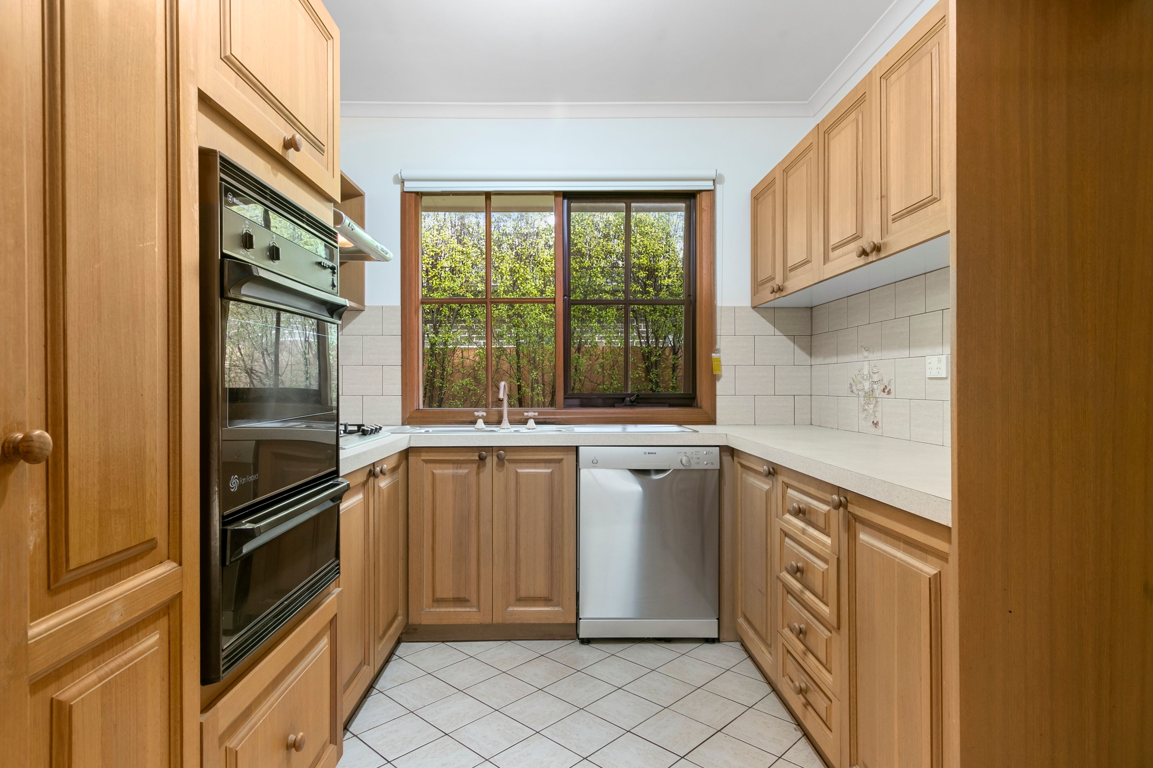 1/25 Blue Hills Avenue, Mount Waverley, VIC 3149