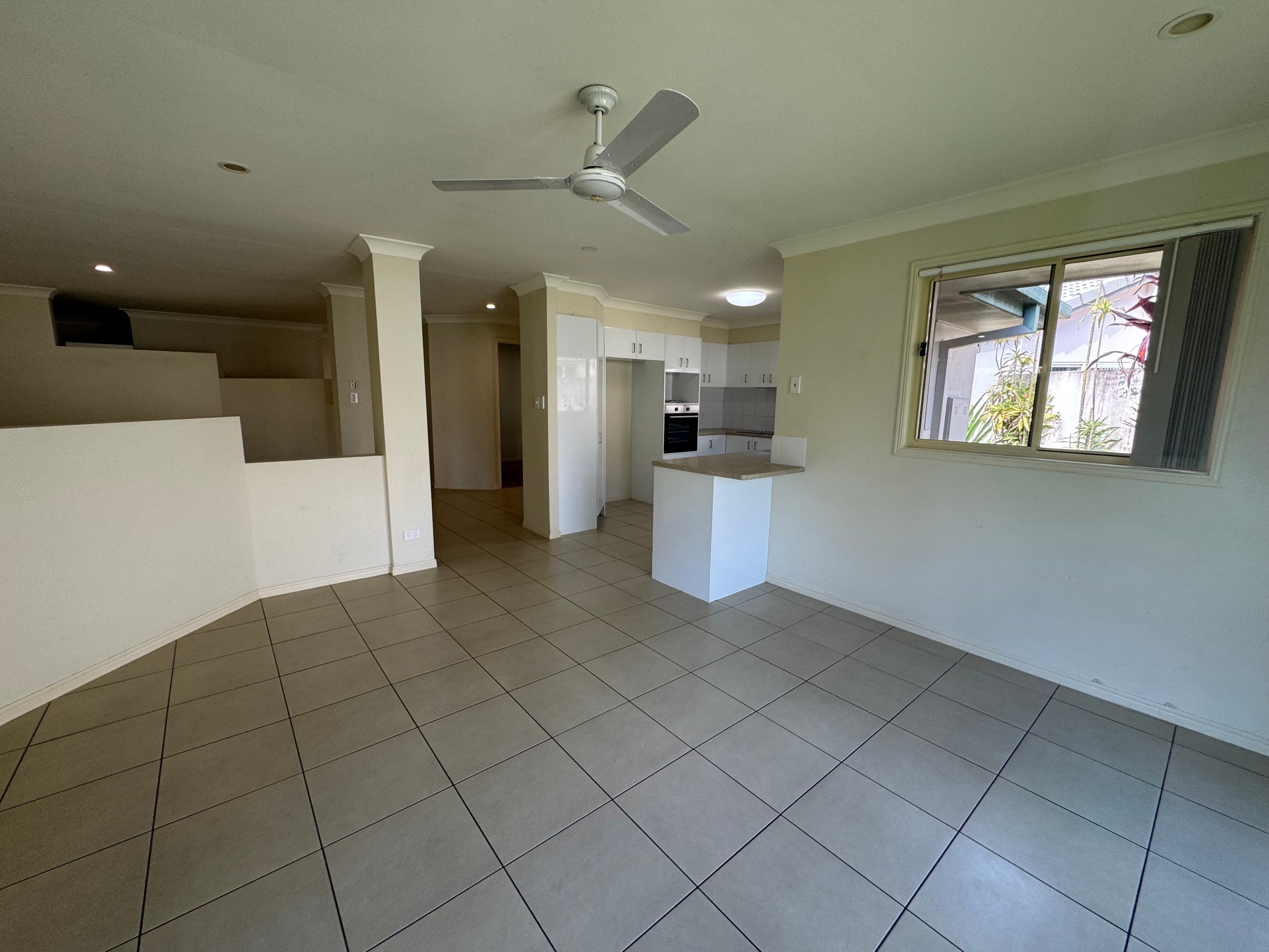 10 Coral Tree Court, Robina, QLD 4226