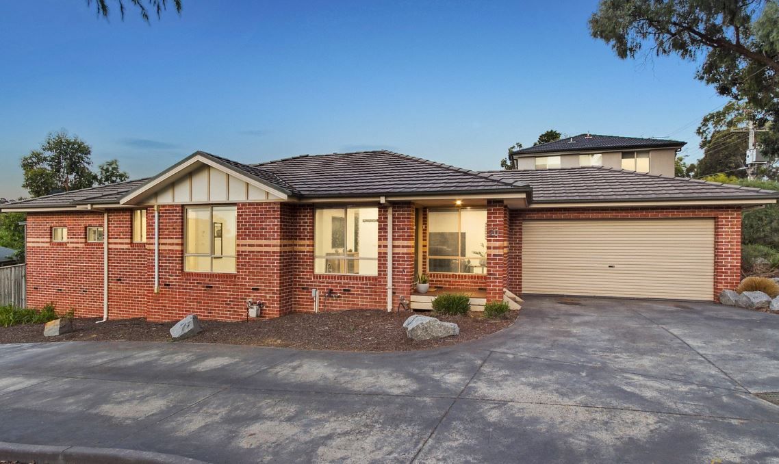 27 Canterbury Road, Montrose VIC 3765