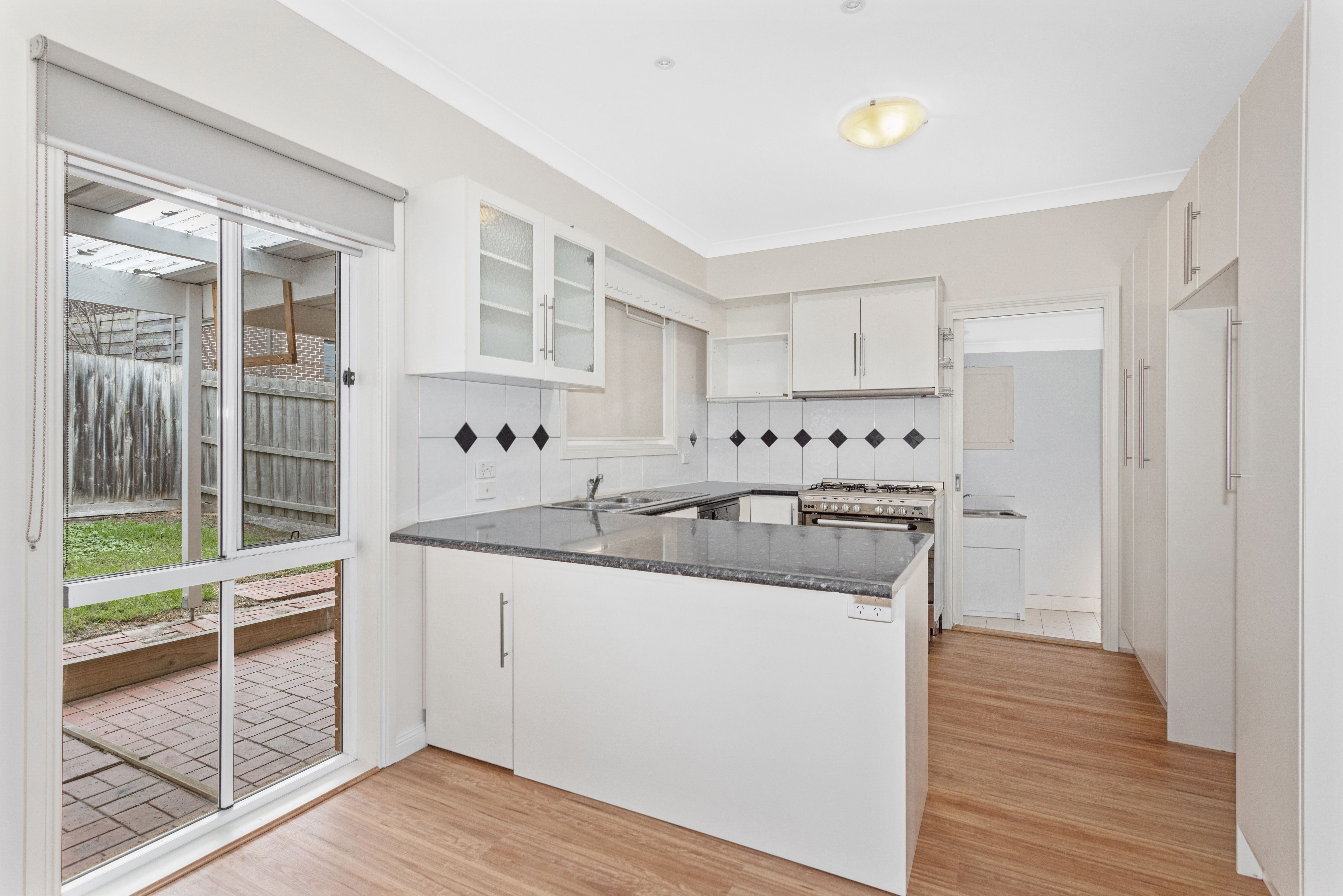 2/162 Power Avenue, Chadstone, VIC 3148