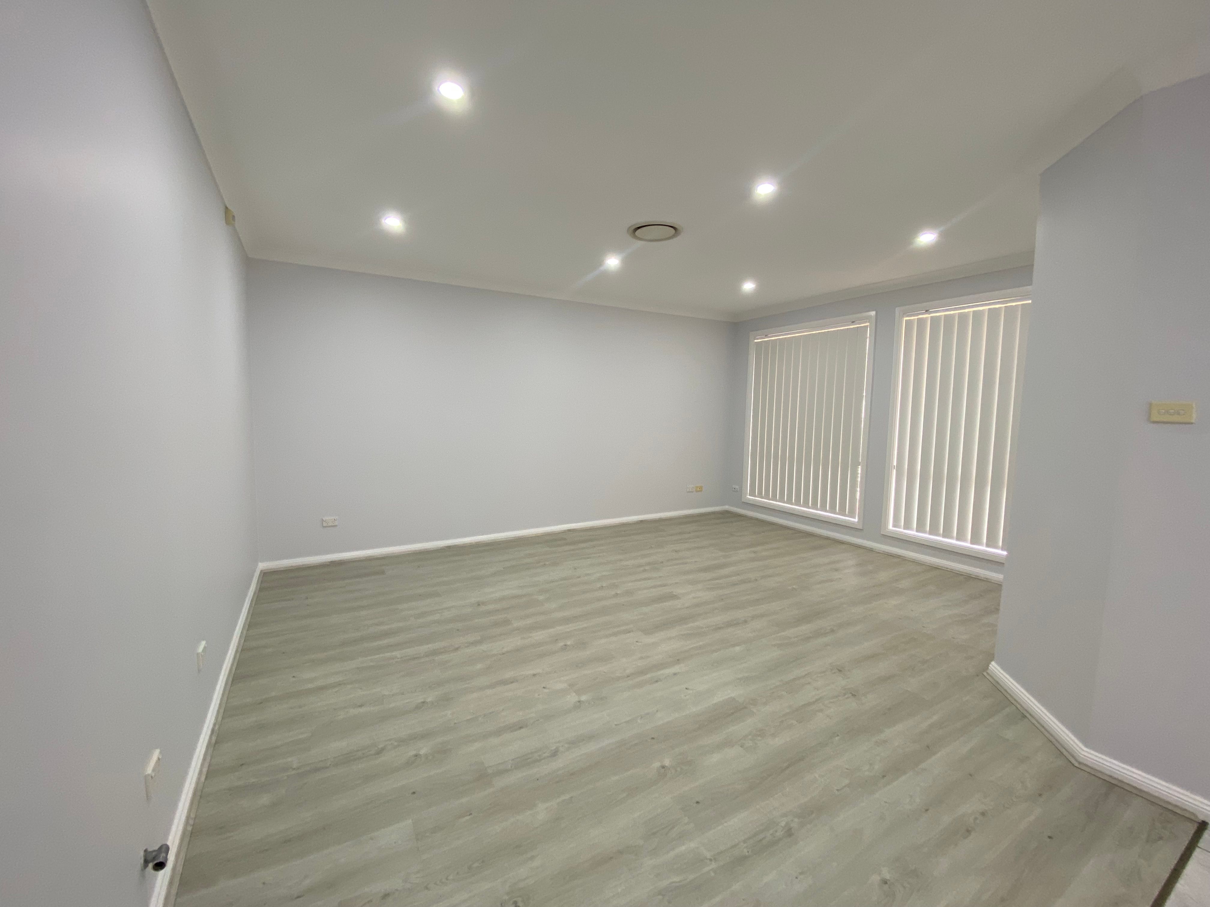 6 West Hill Place, Green Valley, NSW 2168