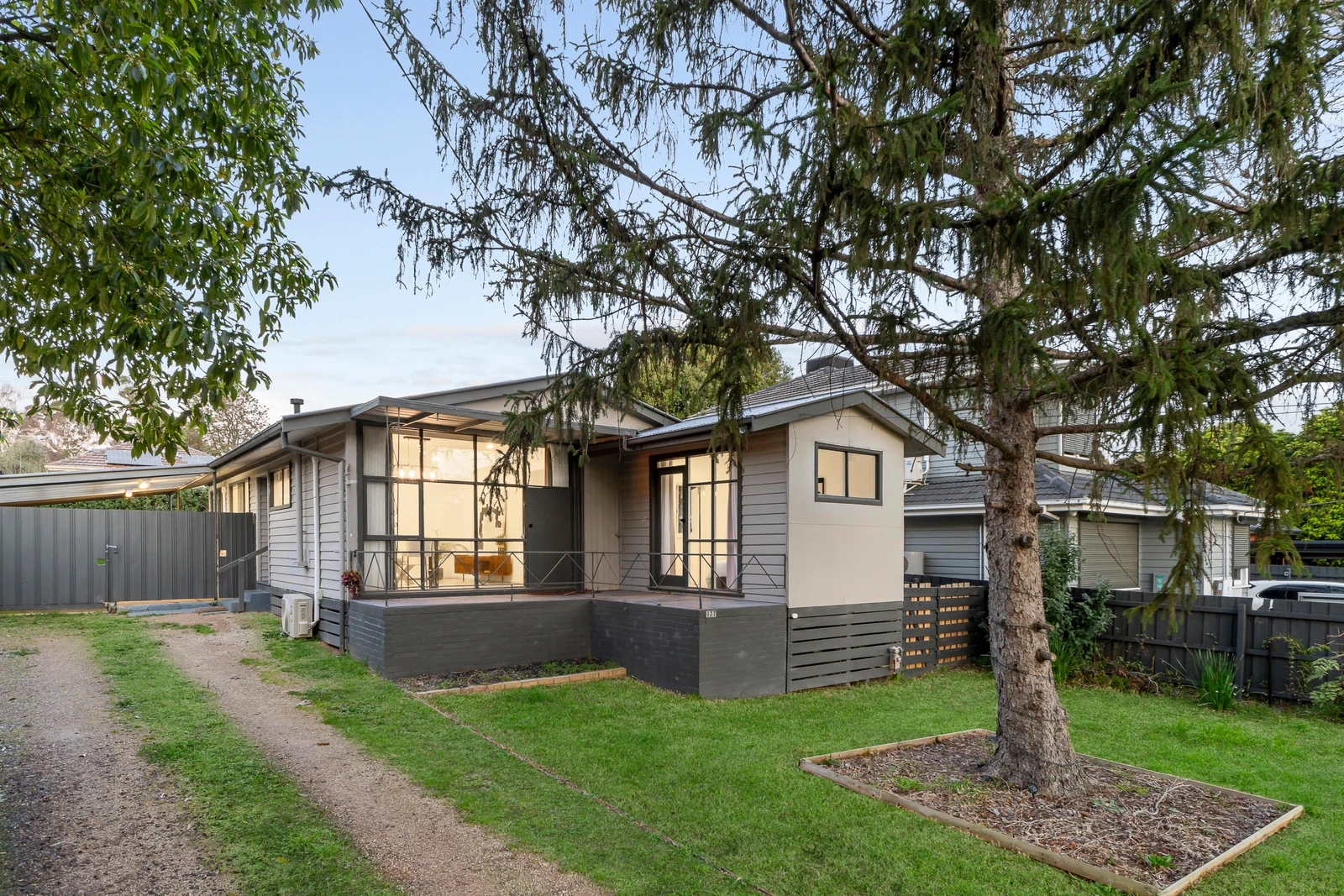 177 Mahoneys Road, Forest Hill, VIC 3131