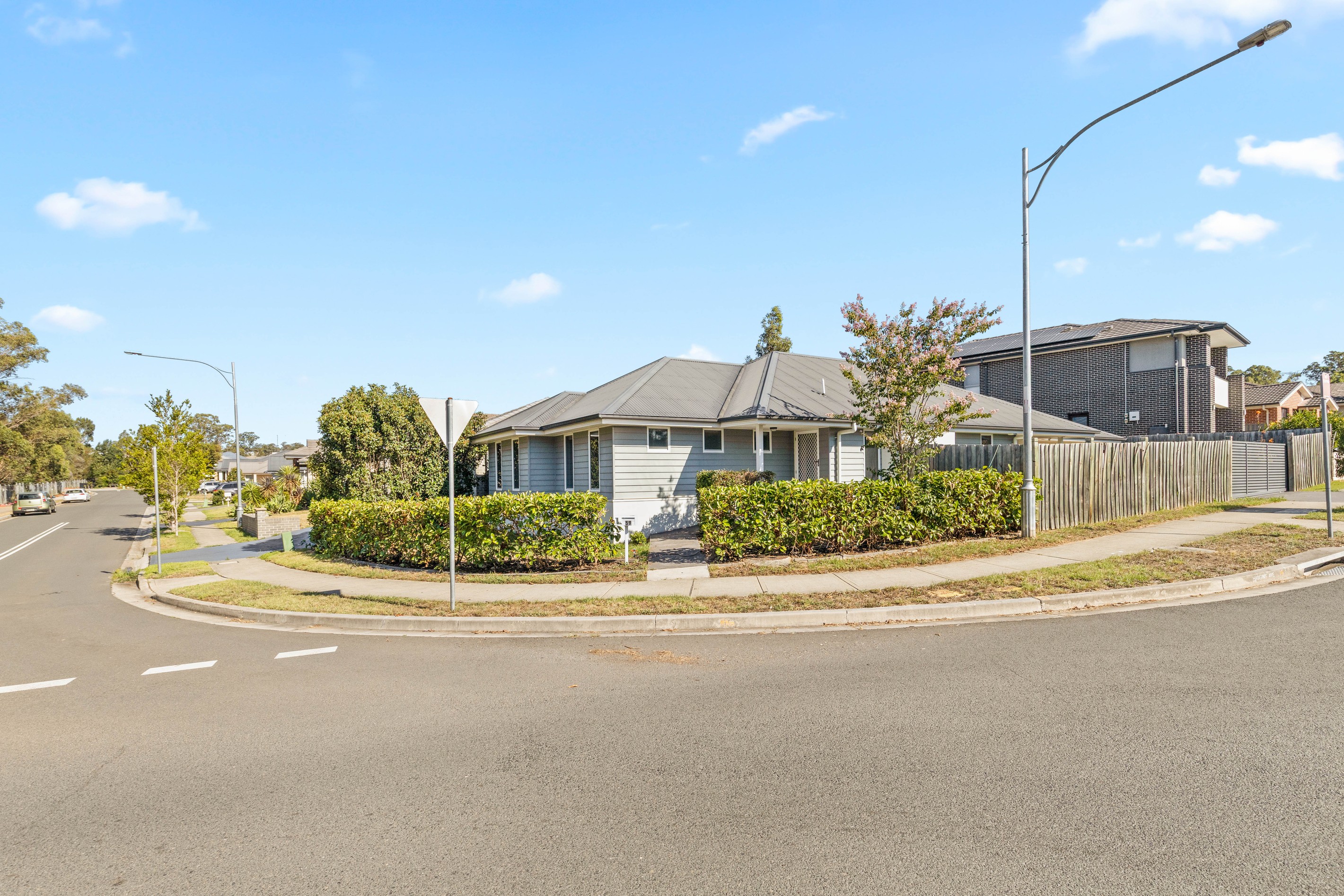 59 Kerrigan Crescent, Elderslie, NSW 2570