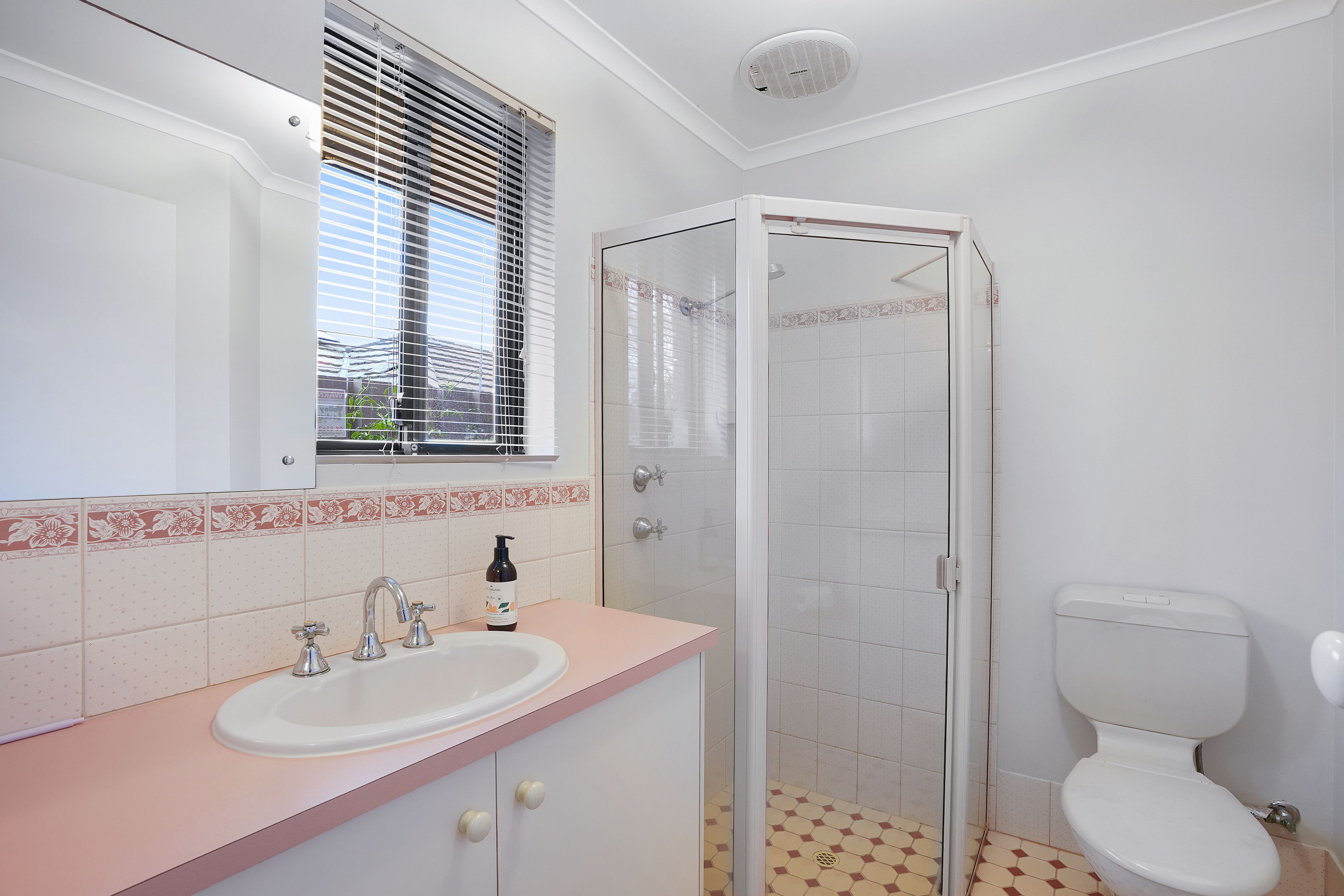 5 Charles Way — photo 10 of 12