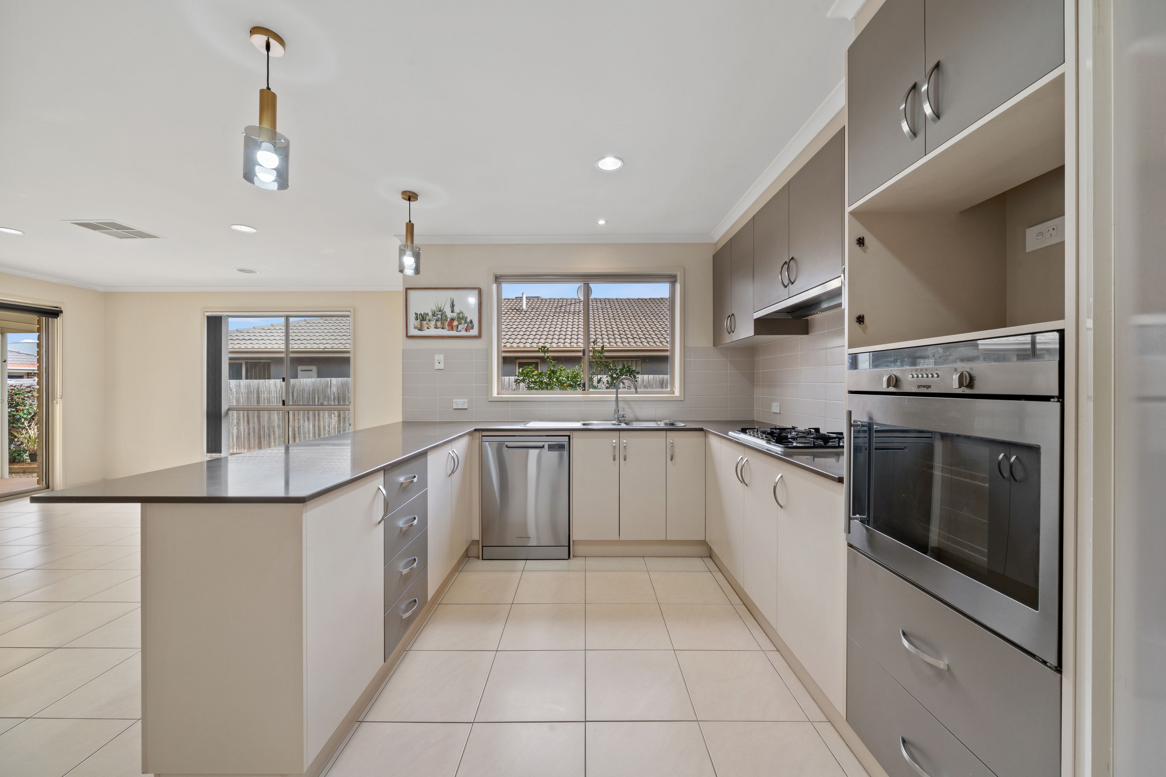19 Waterworth Street — photo 5 of 22