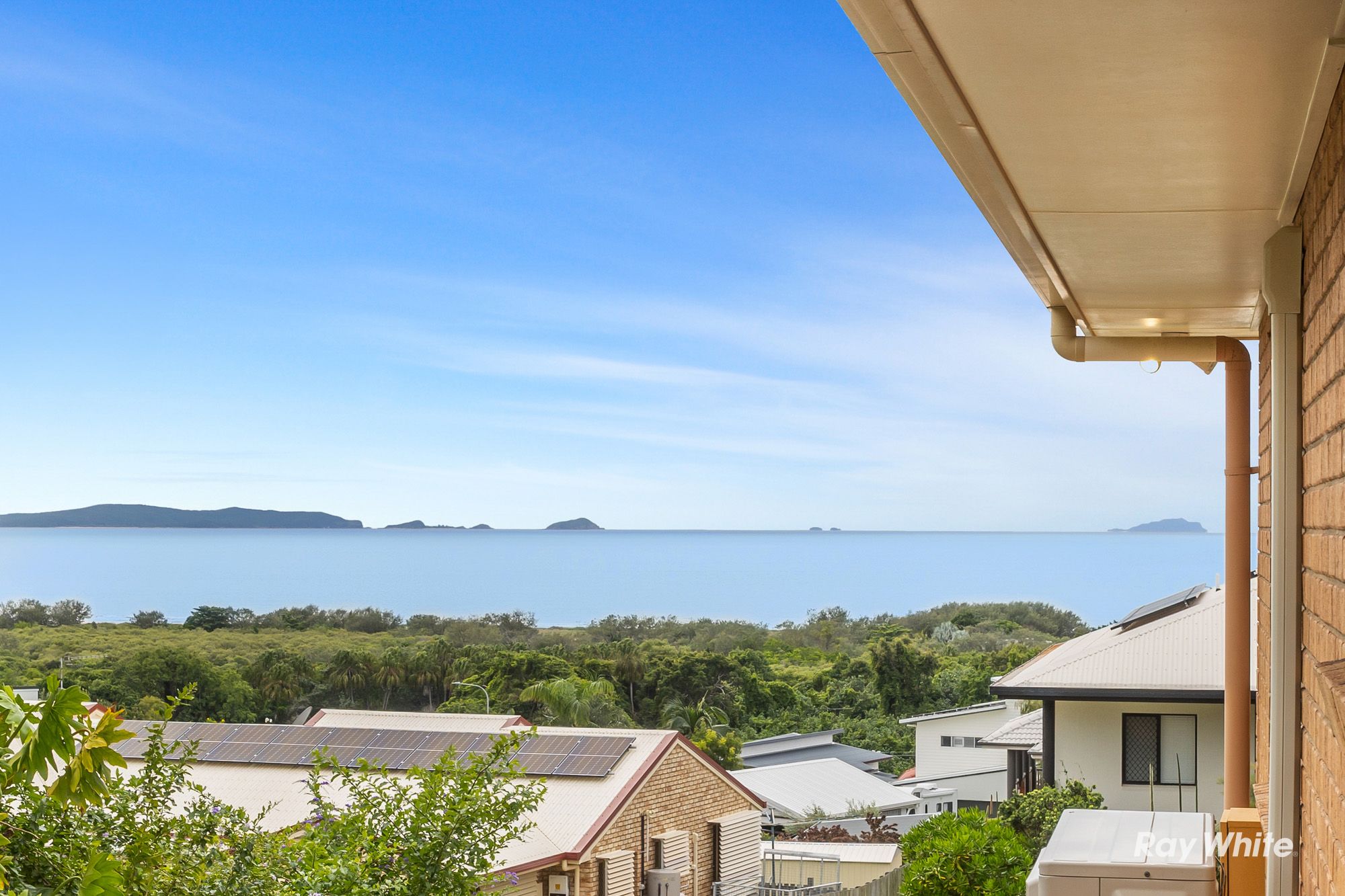 10 Yearsley Grove, Pacific Heights, QLD 4703