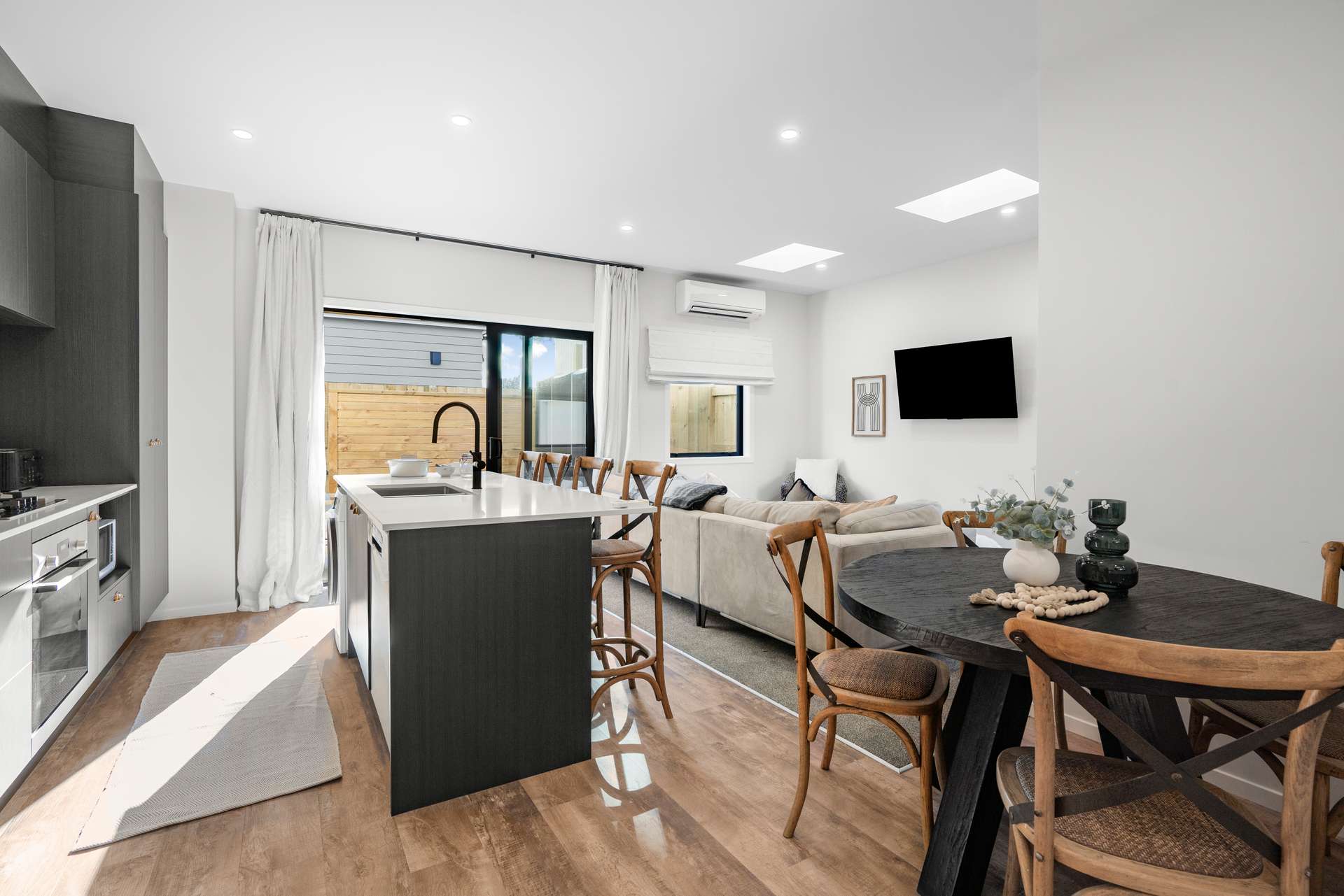 3/62 Queens Grove photo 0