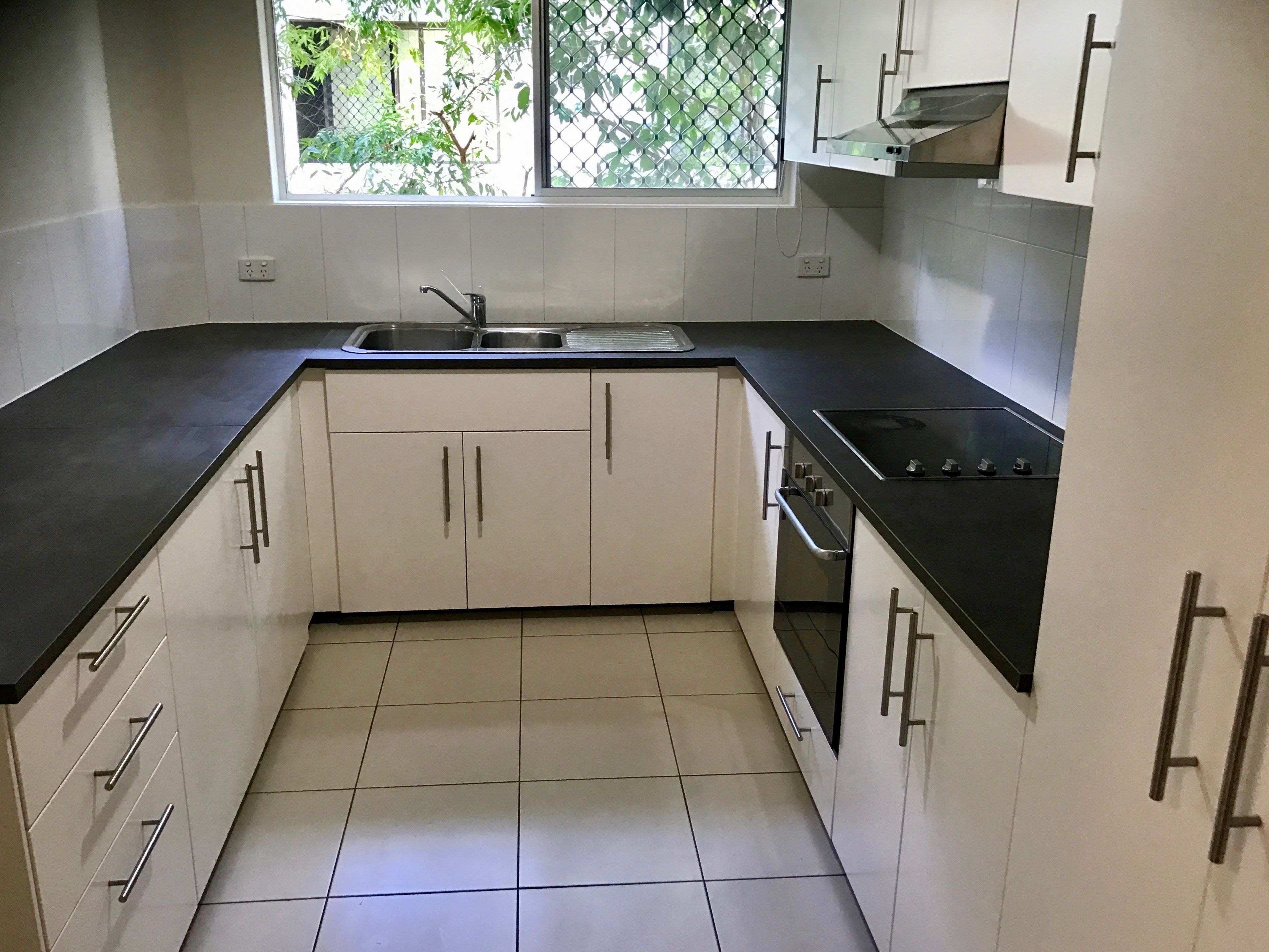 10 White Street, Southport QLD 4215