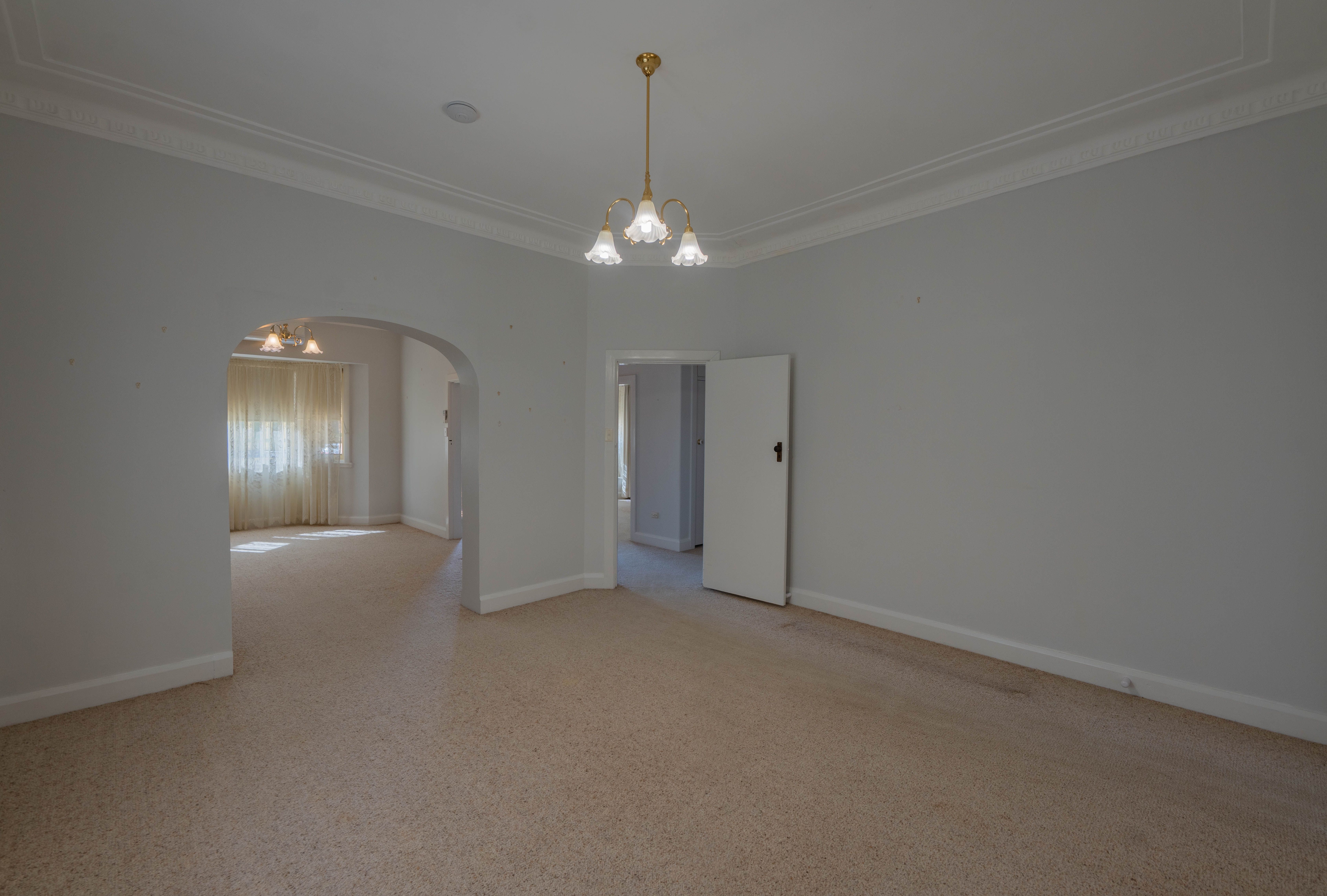40 Kurrajong Street — photo 4 of 25