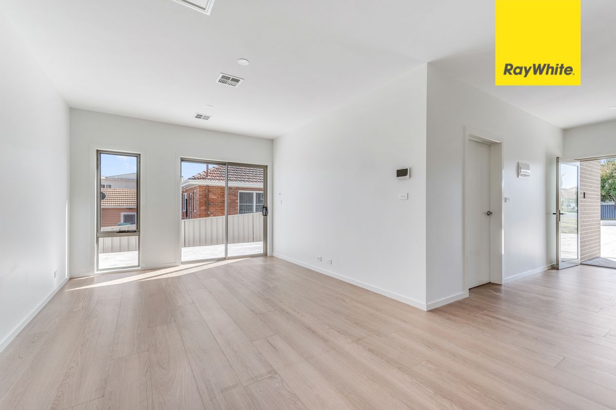 1/54 Derrima Road, Crestwood, NSW 2620