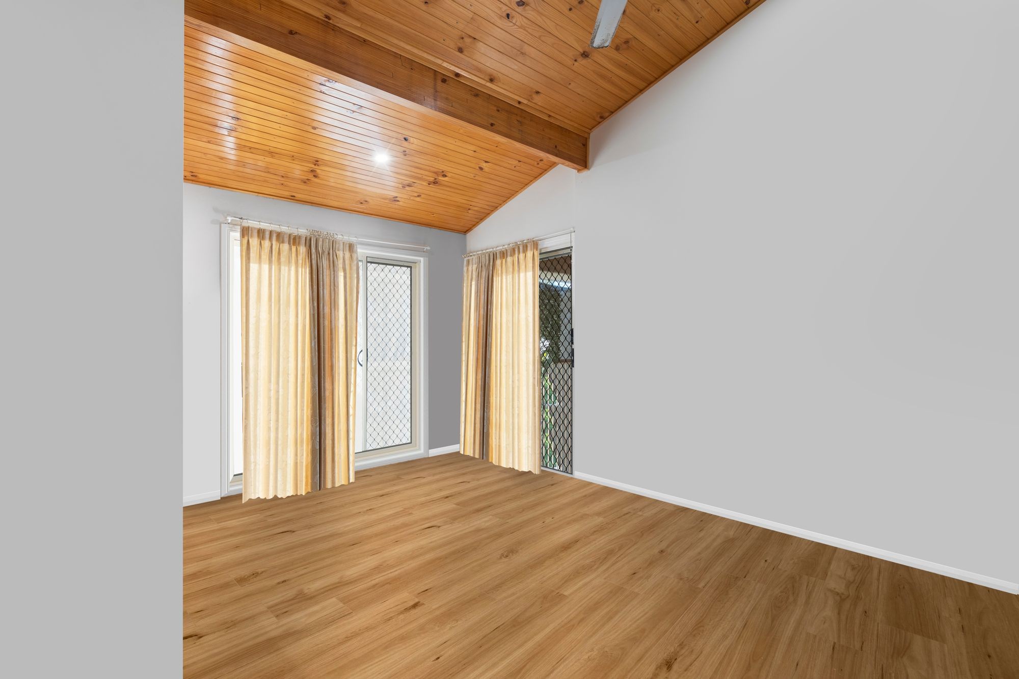 22 Castile Crescent, Holmview, QLD 4207