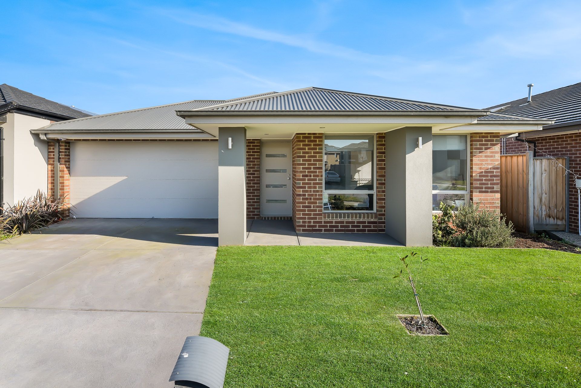 13 Ippudo Way, Clyde North VIC 3978