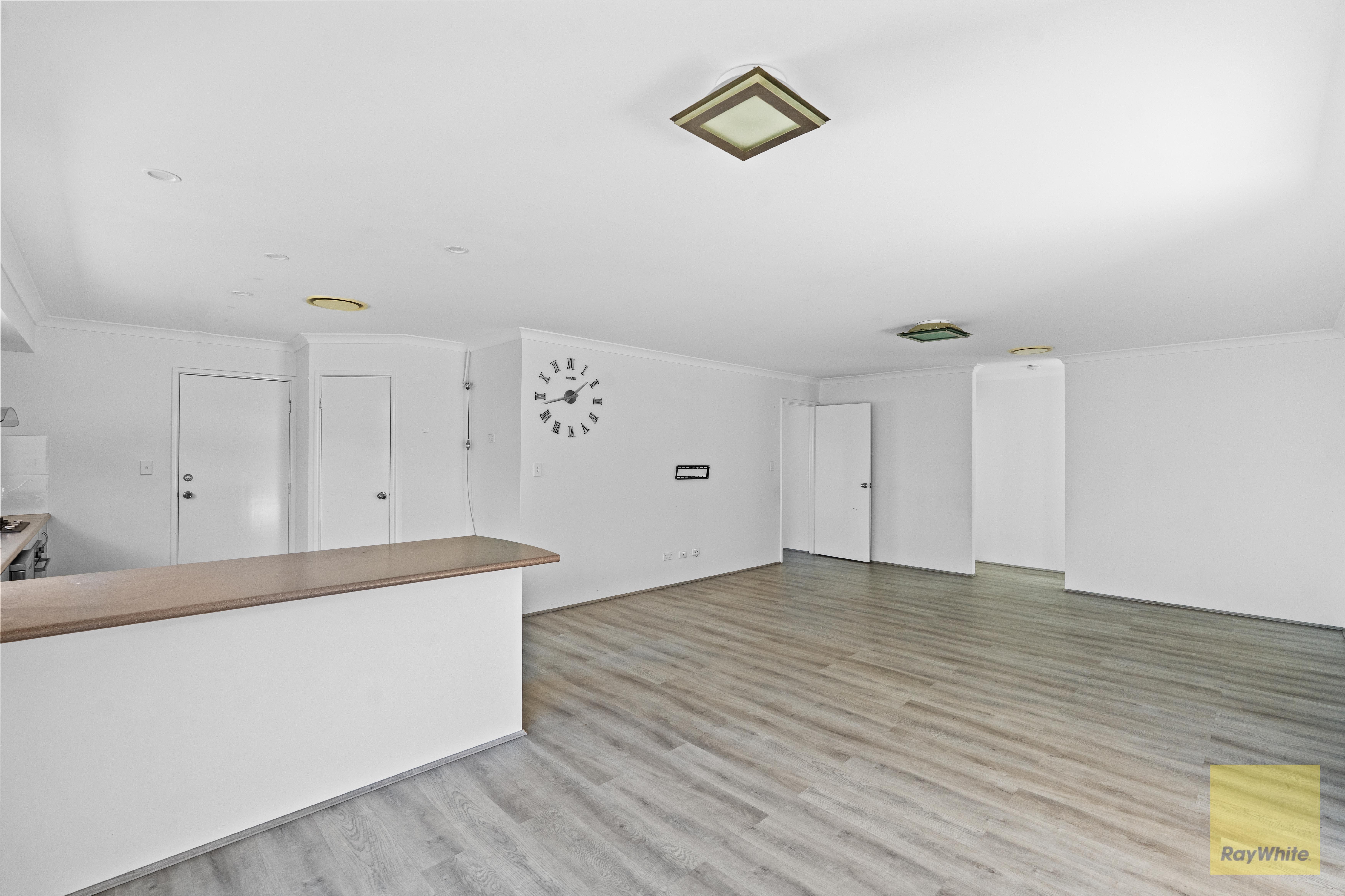 19 Hookstone Drive — photo 10 of 25