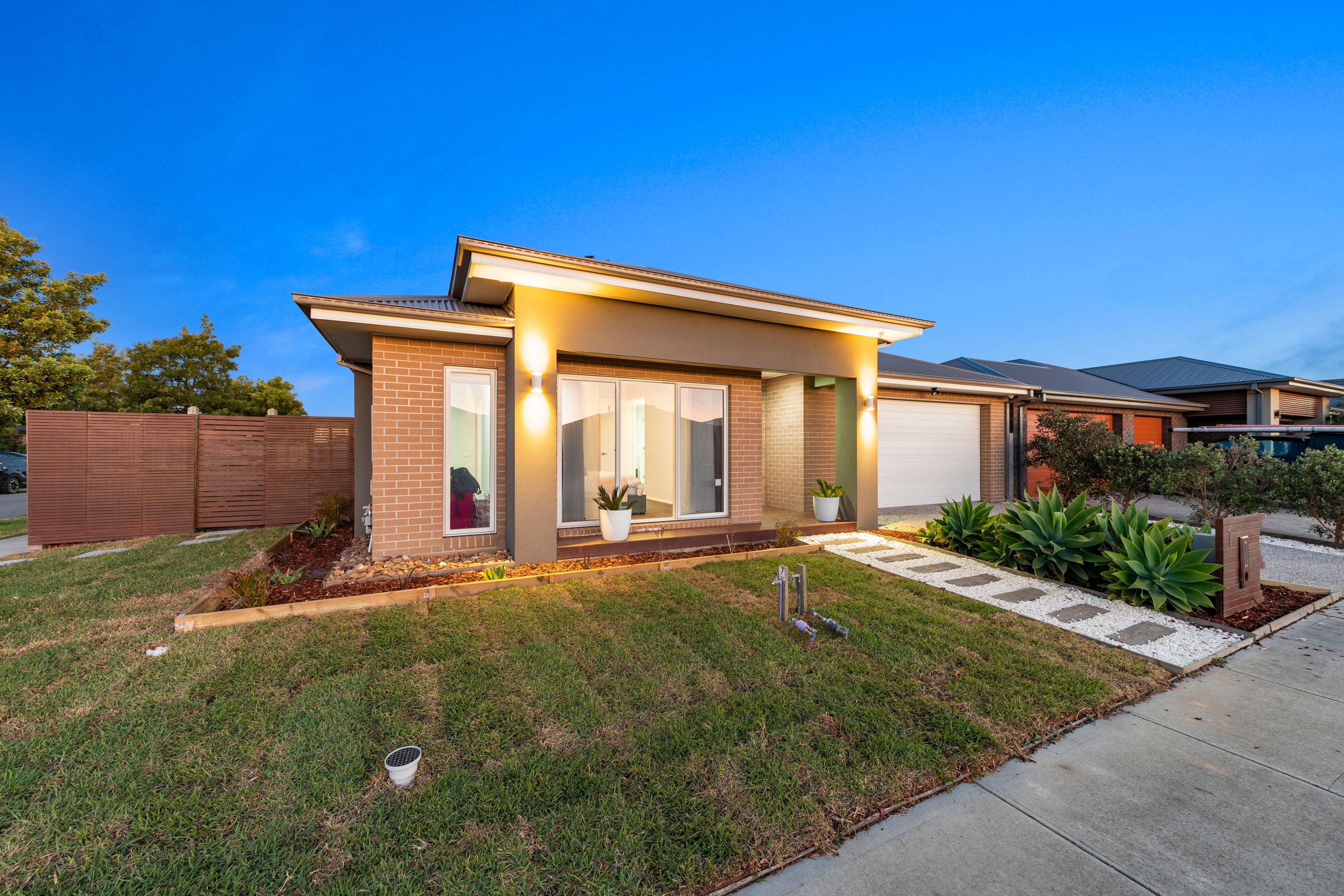 1 Oban Road, Officer South, VIC 3809