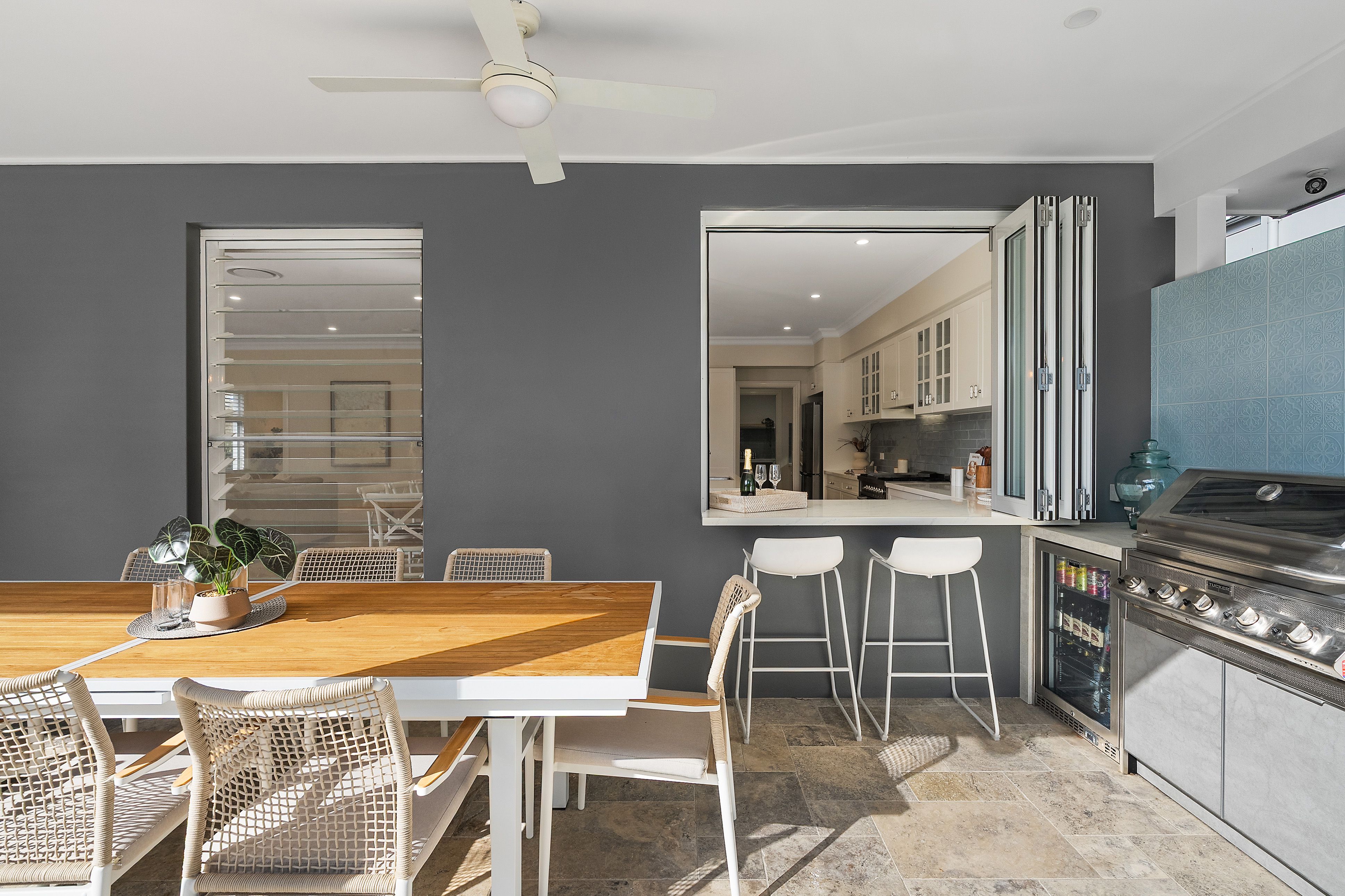 1 Evelyn Avenue — photo 7 of 17