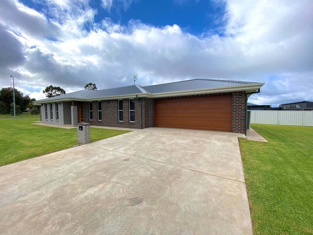 65 Page Street, PARKES, NSW 2870