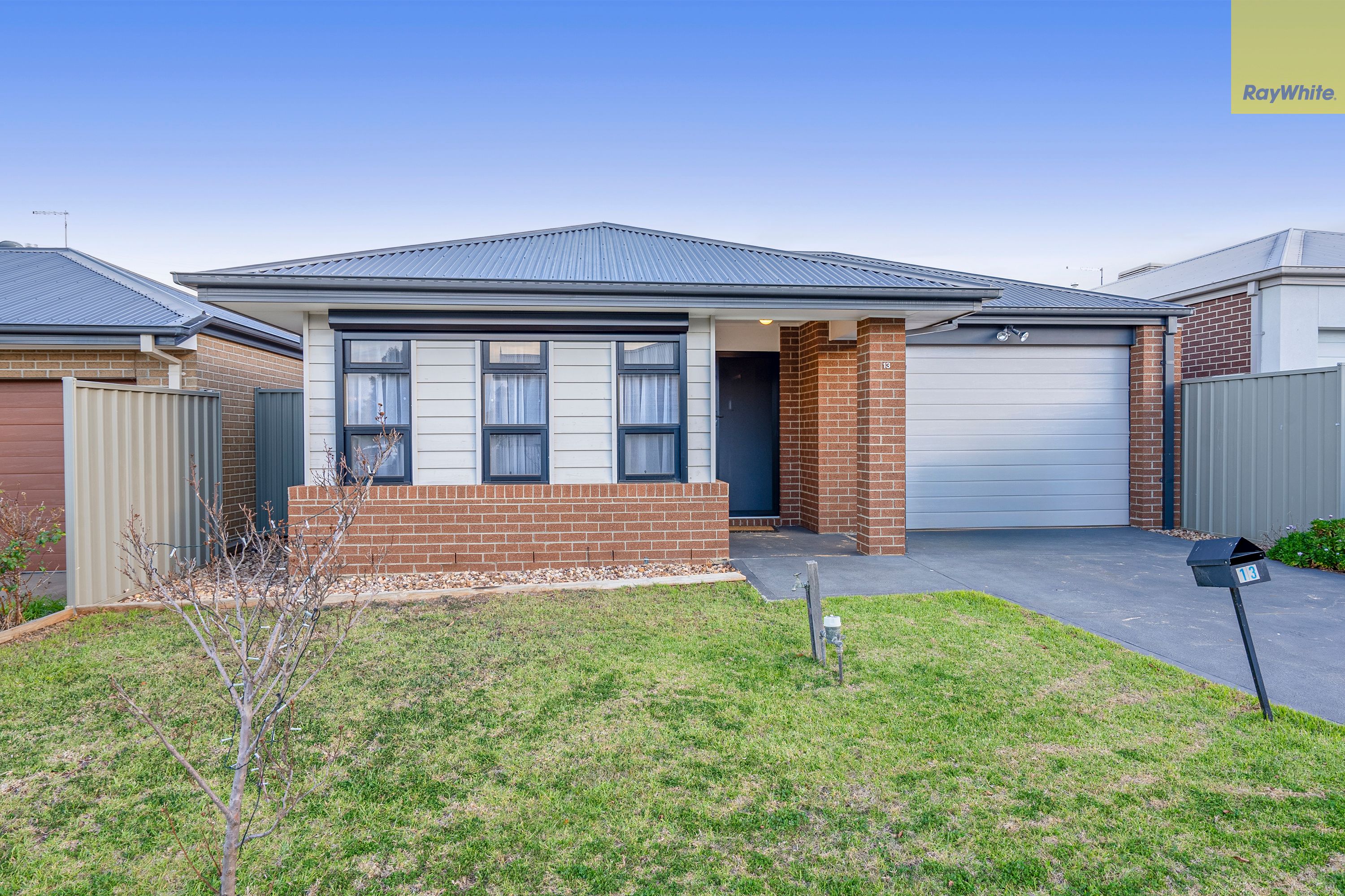 13 Orton Crescent, Maddingley, VIC 3340