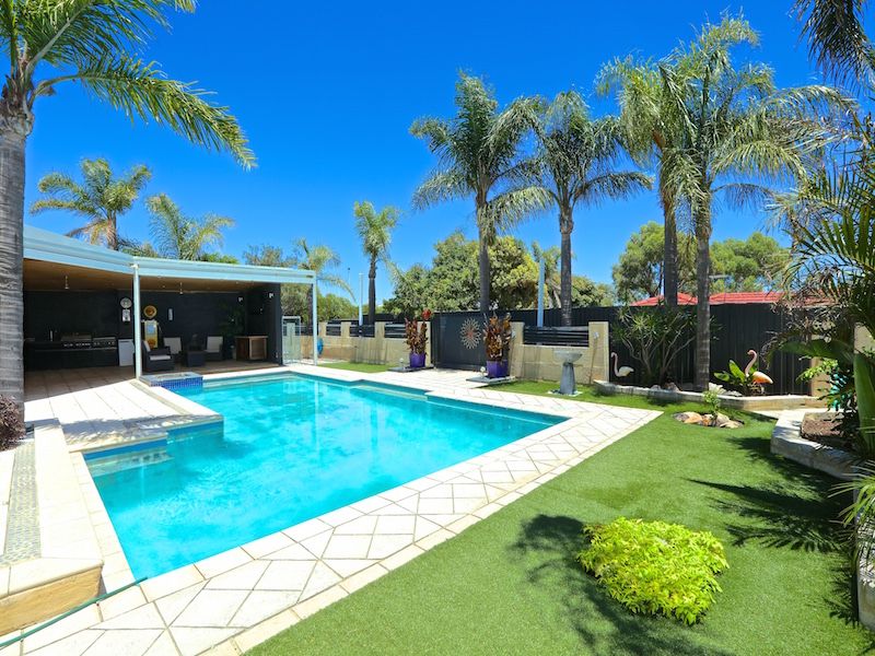 3 Castle Court, Kallaroo, WA 6025