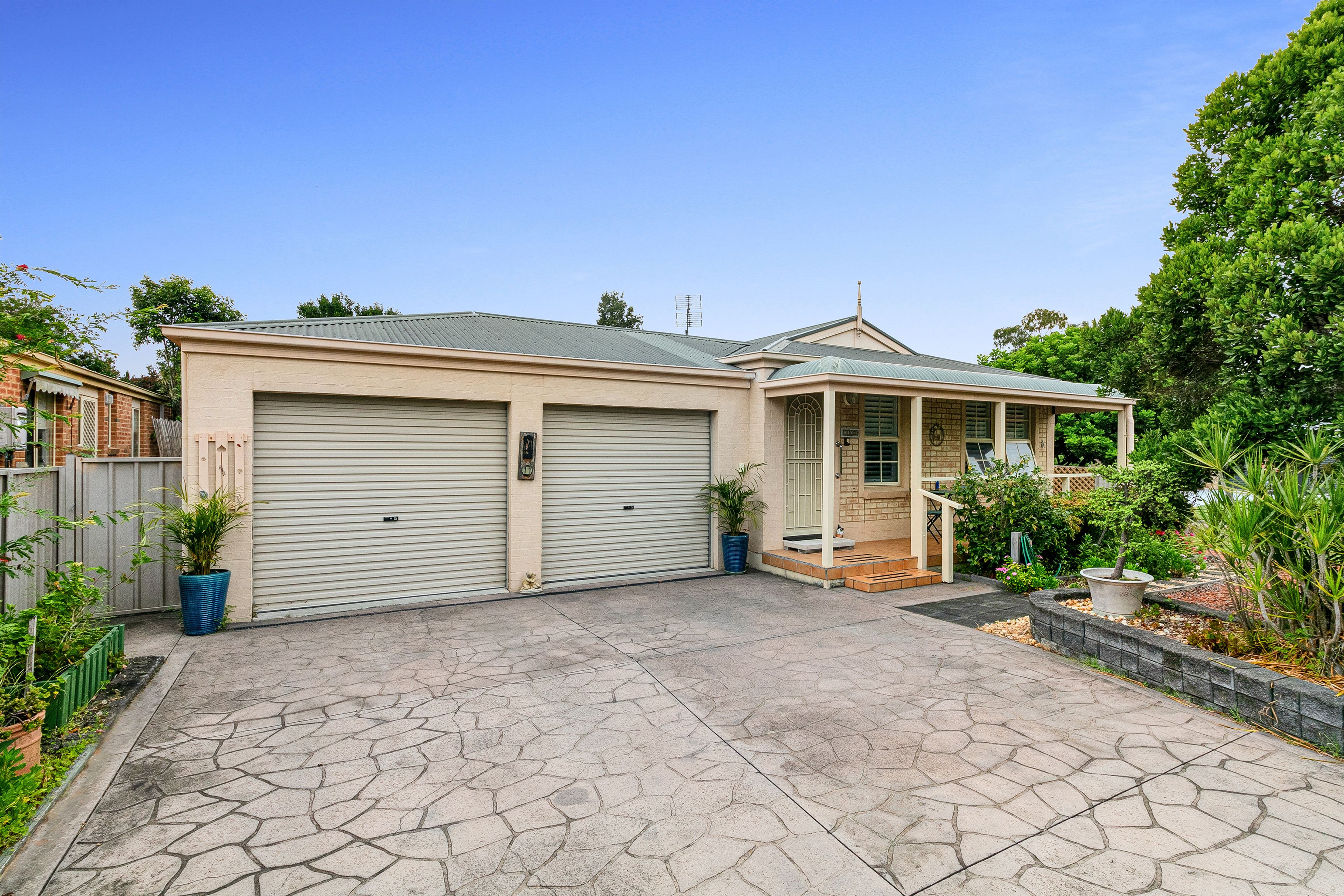 11 Sohrabi Place, Lake Munmorah NSW 2259
