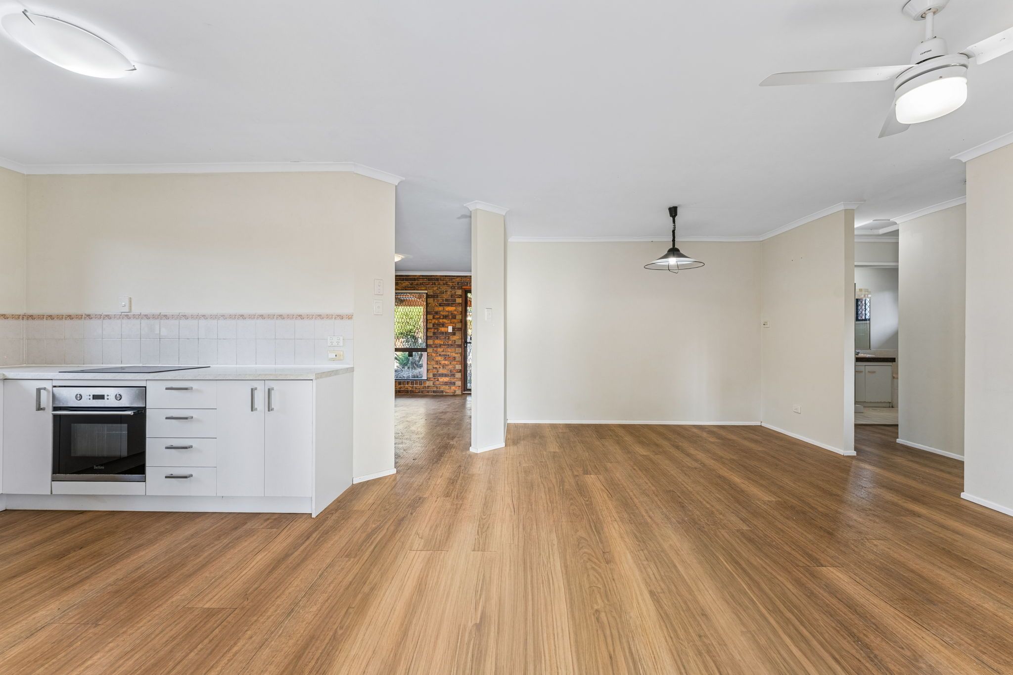 3 Mortlake Crescent — photo 6 of 19