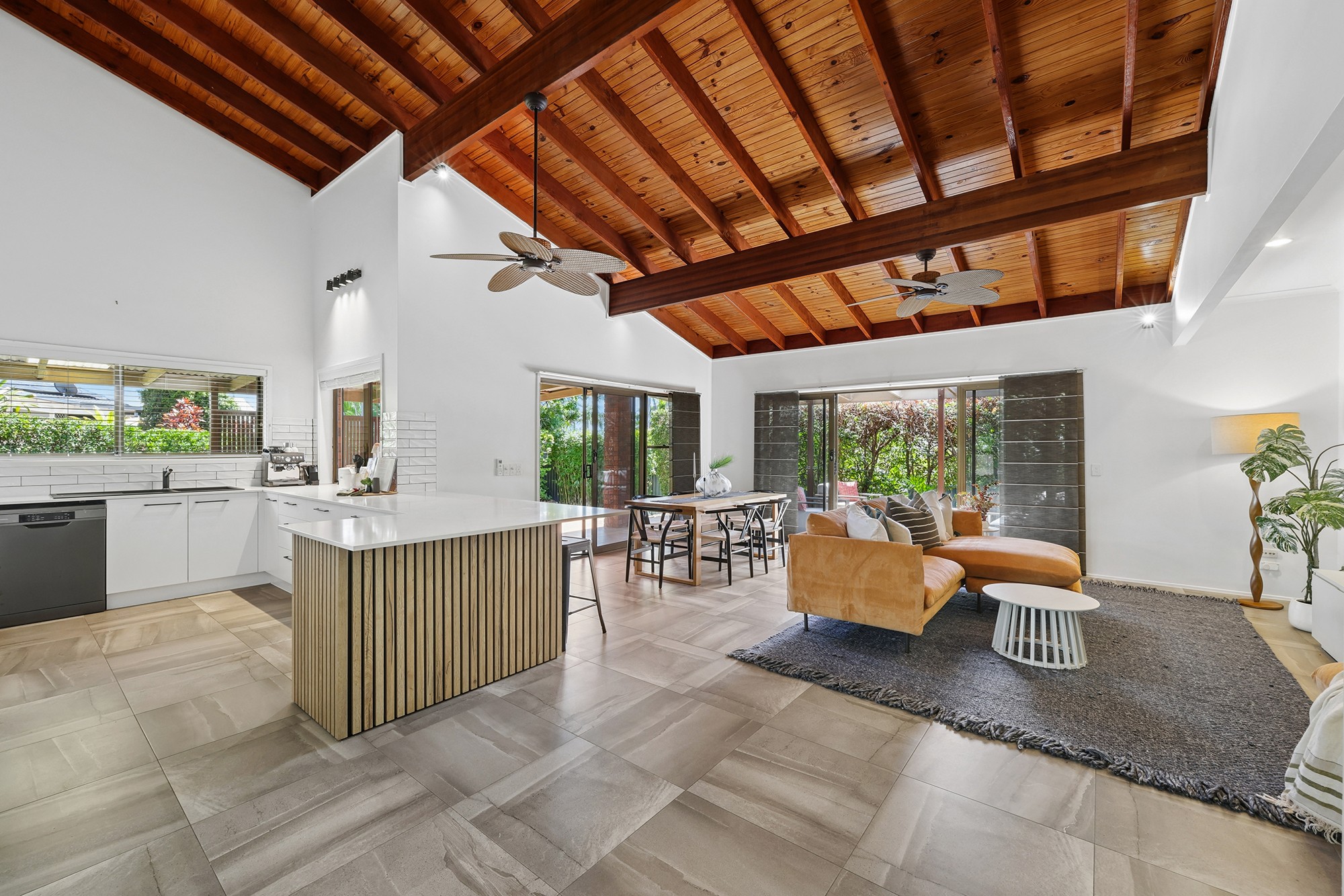 5 Beecroft Place, Robina, QLD 4226