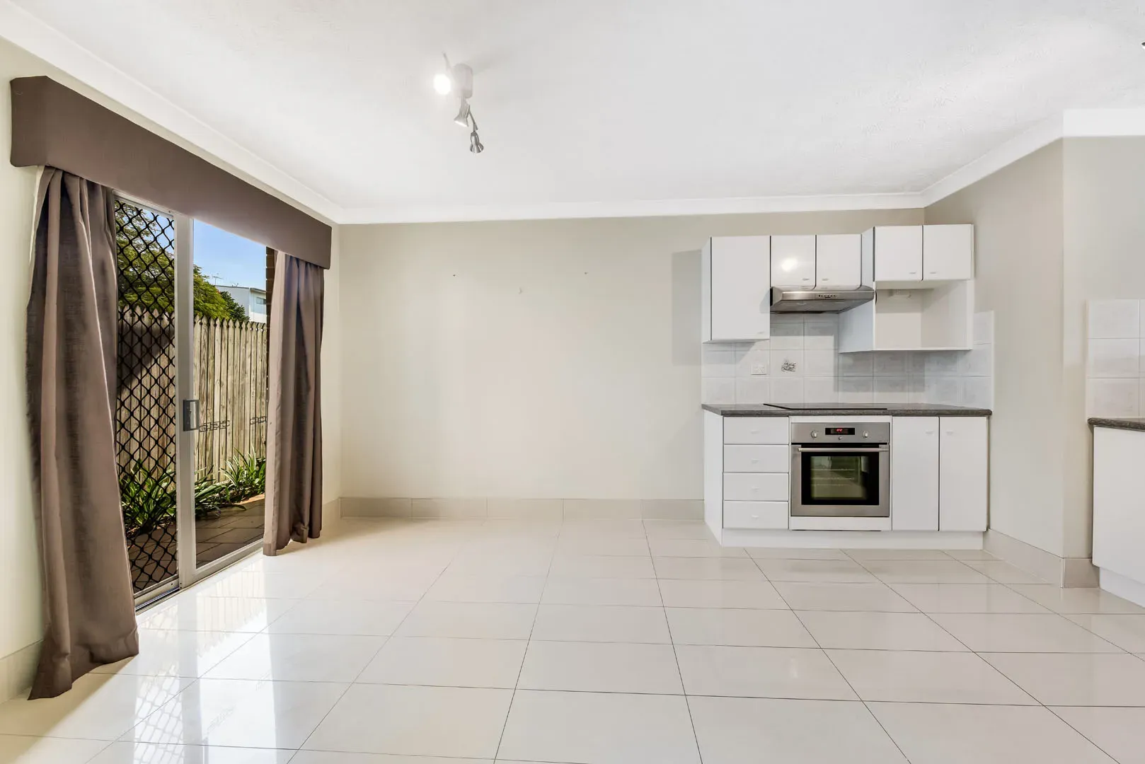 2/57 Dickson Street, Morningside, QLD 4170