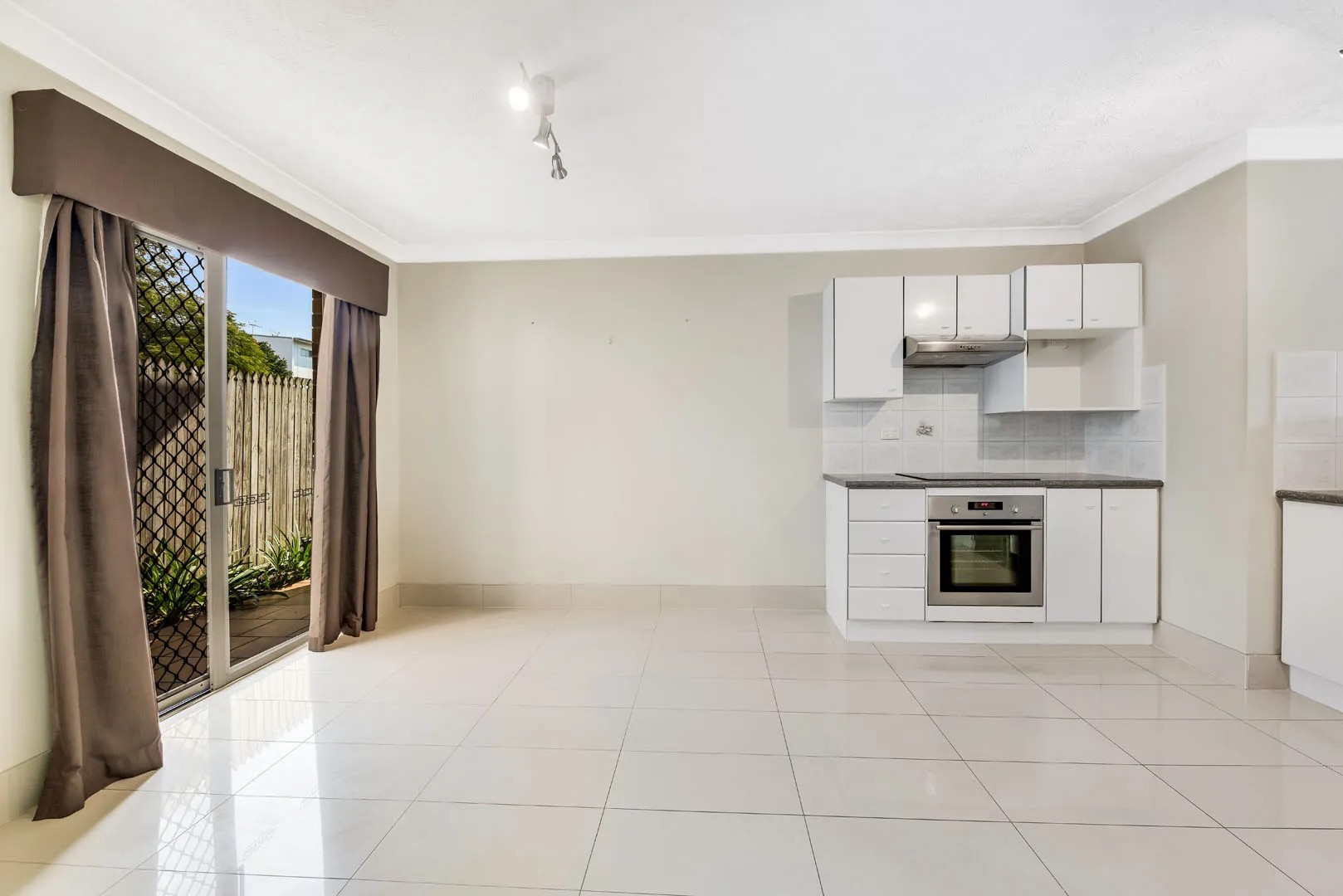 2/57 Dickson Street, Morningside, QLD 4170