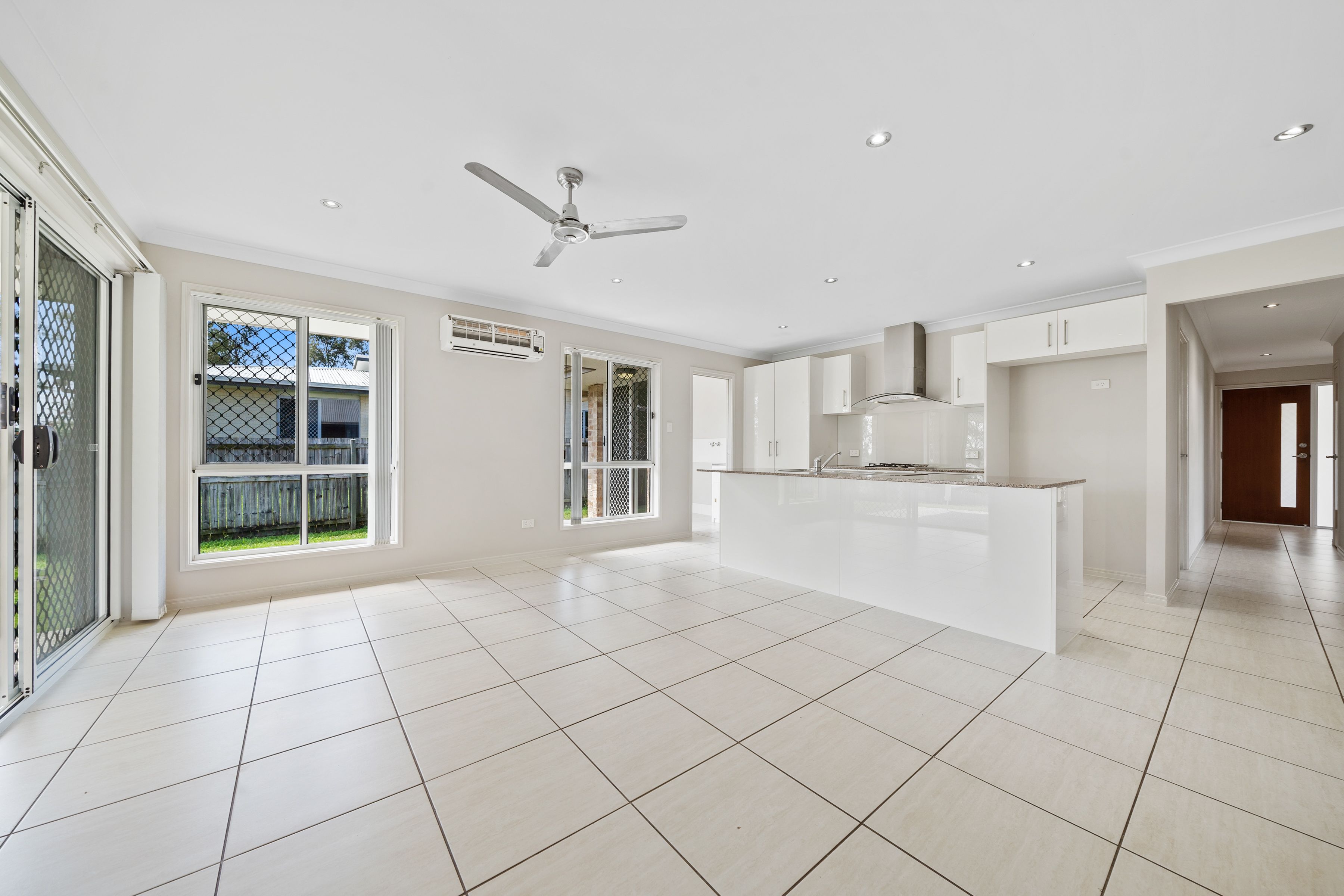 18 Samuel Court, Yamanto, QLD 4305