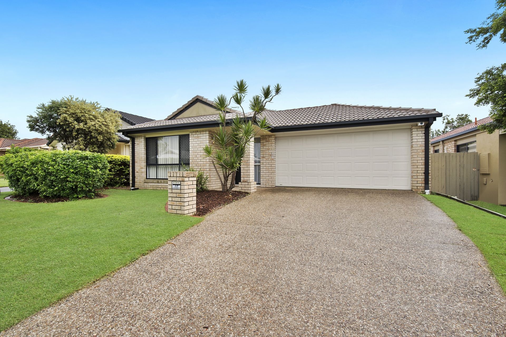11 Standish Street, North Lakes QLD 4509