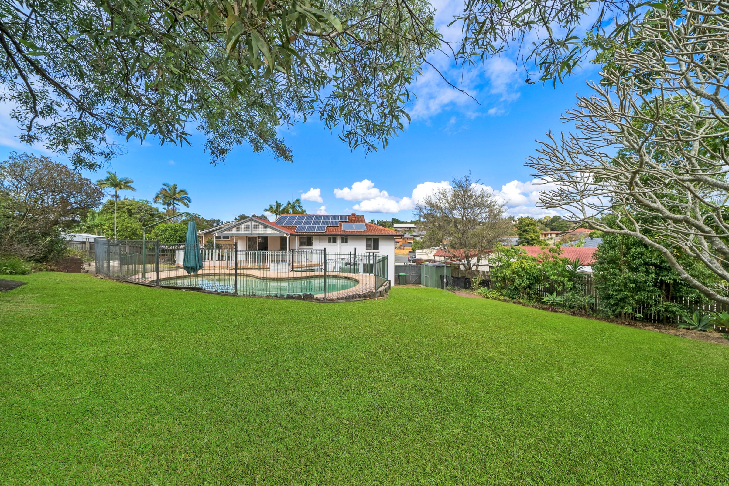4 Britt Place, McDowall QLD 4053