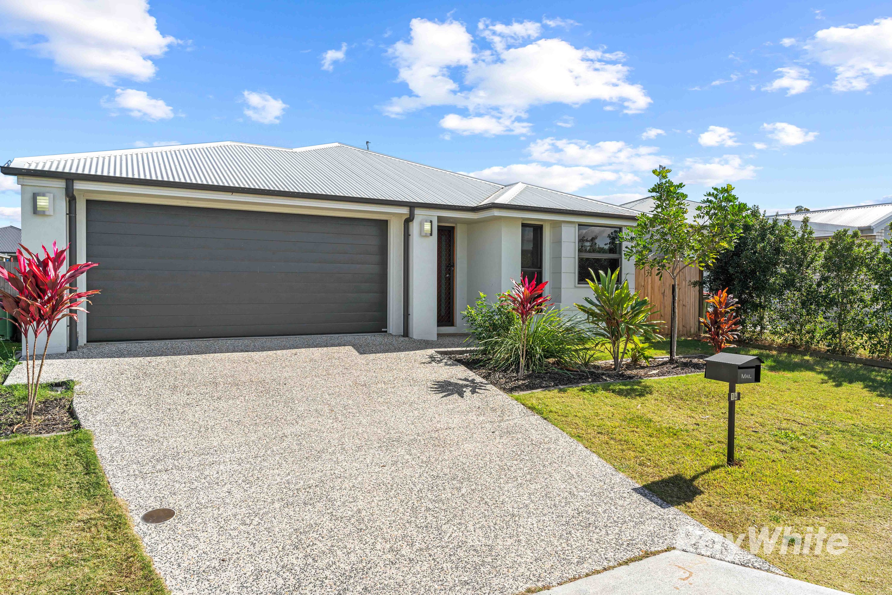 14 Idyllic Street, Park Ridge, QLD 4125