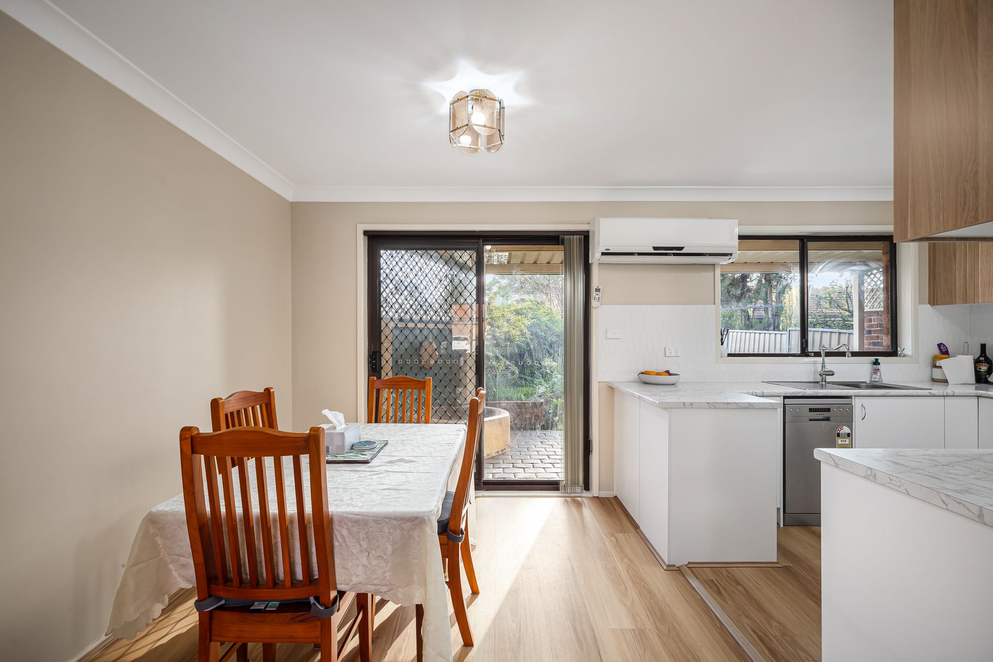 22/4-12 Chapman Street — photo 4 of 17