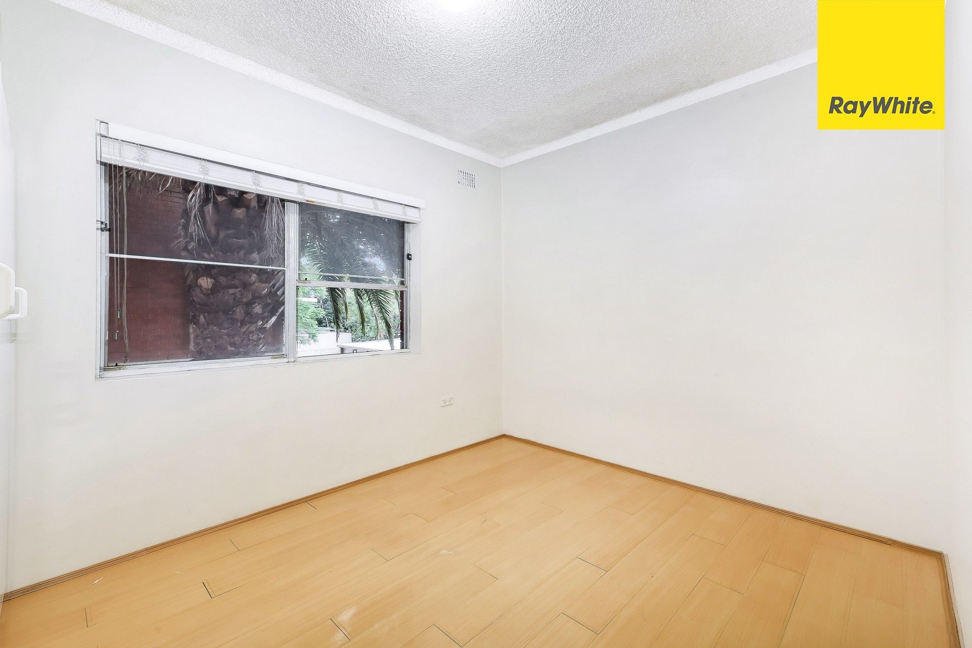 2/594 Blaxland Road — photo 3 of 6